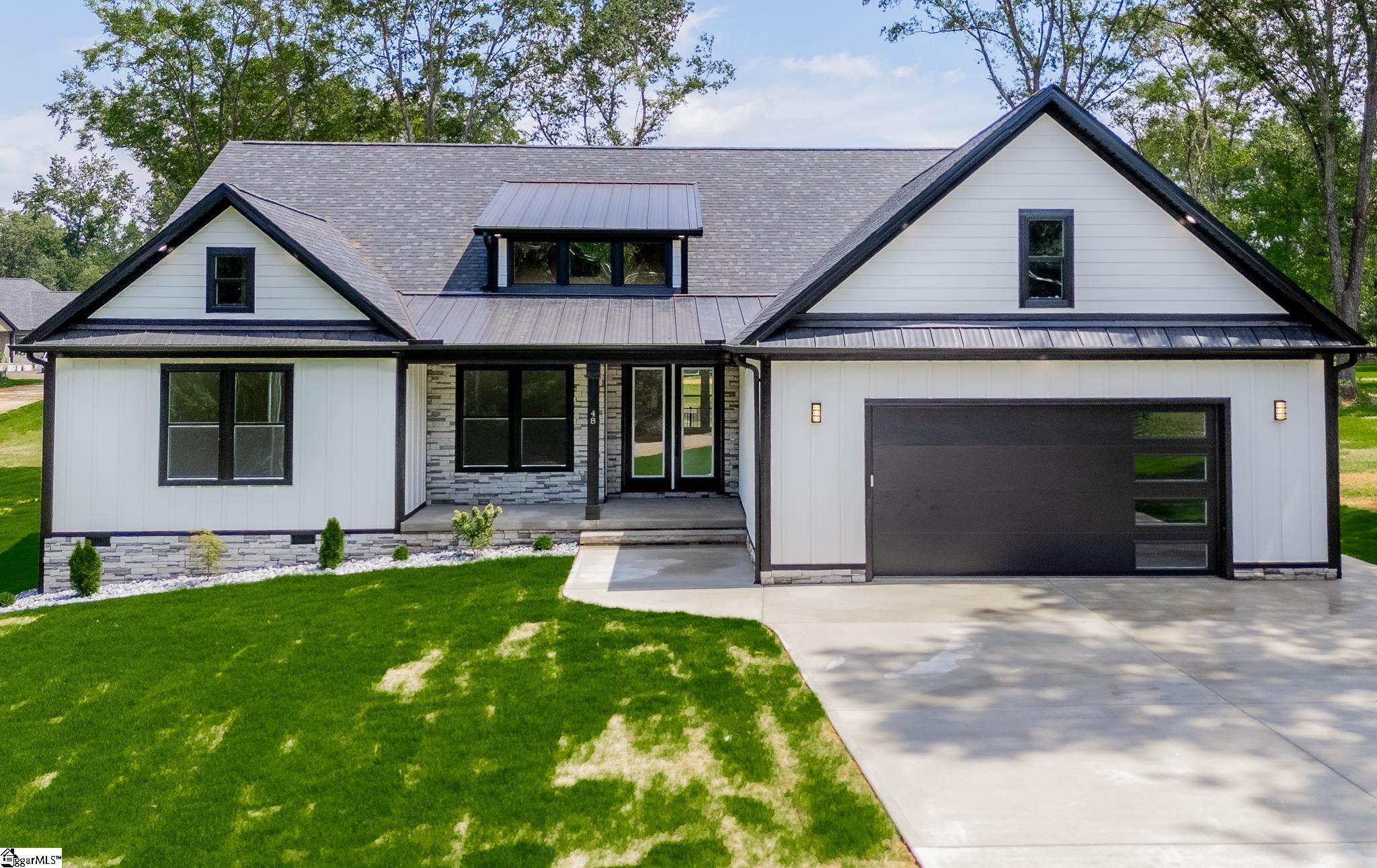 48 Simmons Street Wellford, SC 29385