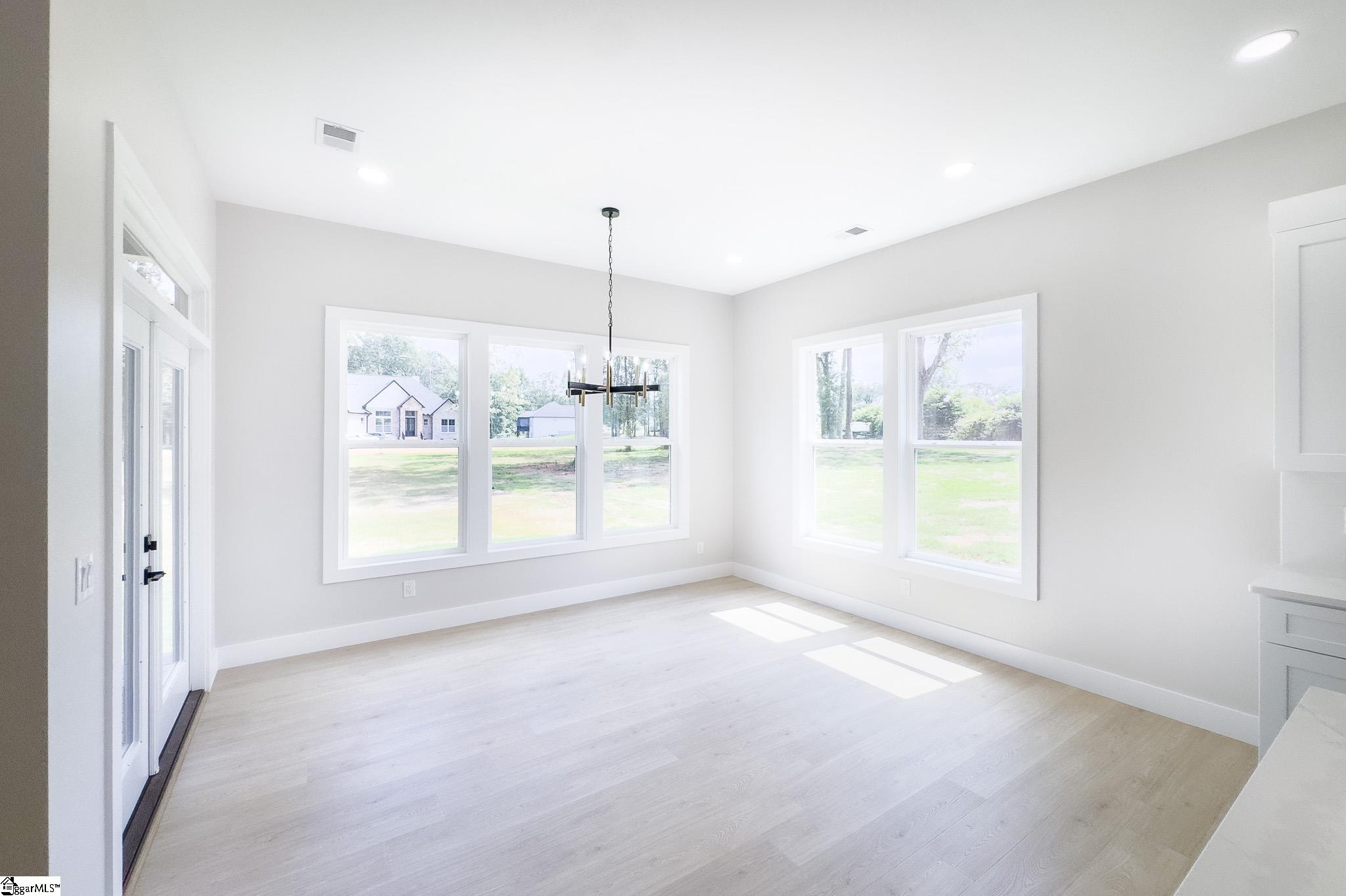 48 Simmons Street Wellford, SC 29385