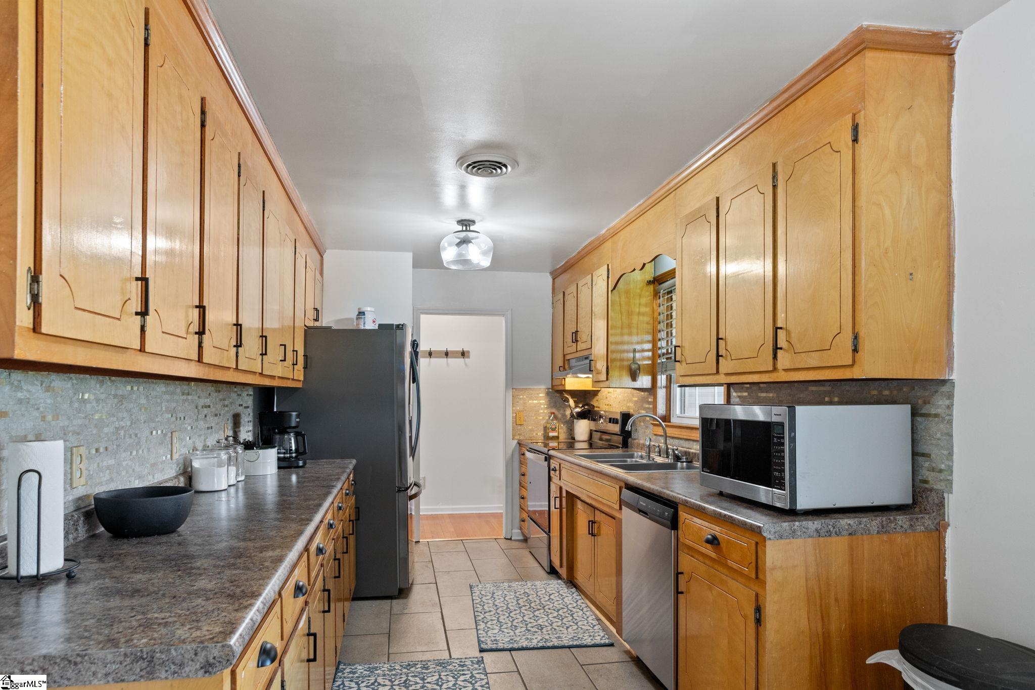 1808 Belle Shoals Road Pickens, SC 29671-9147