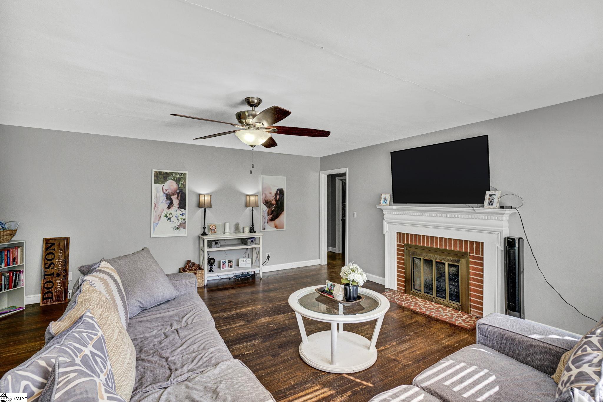 107 Forest Drive Laurens, SC 29360