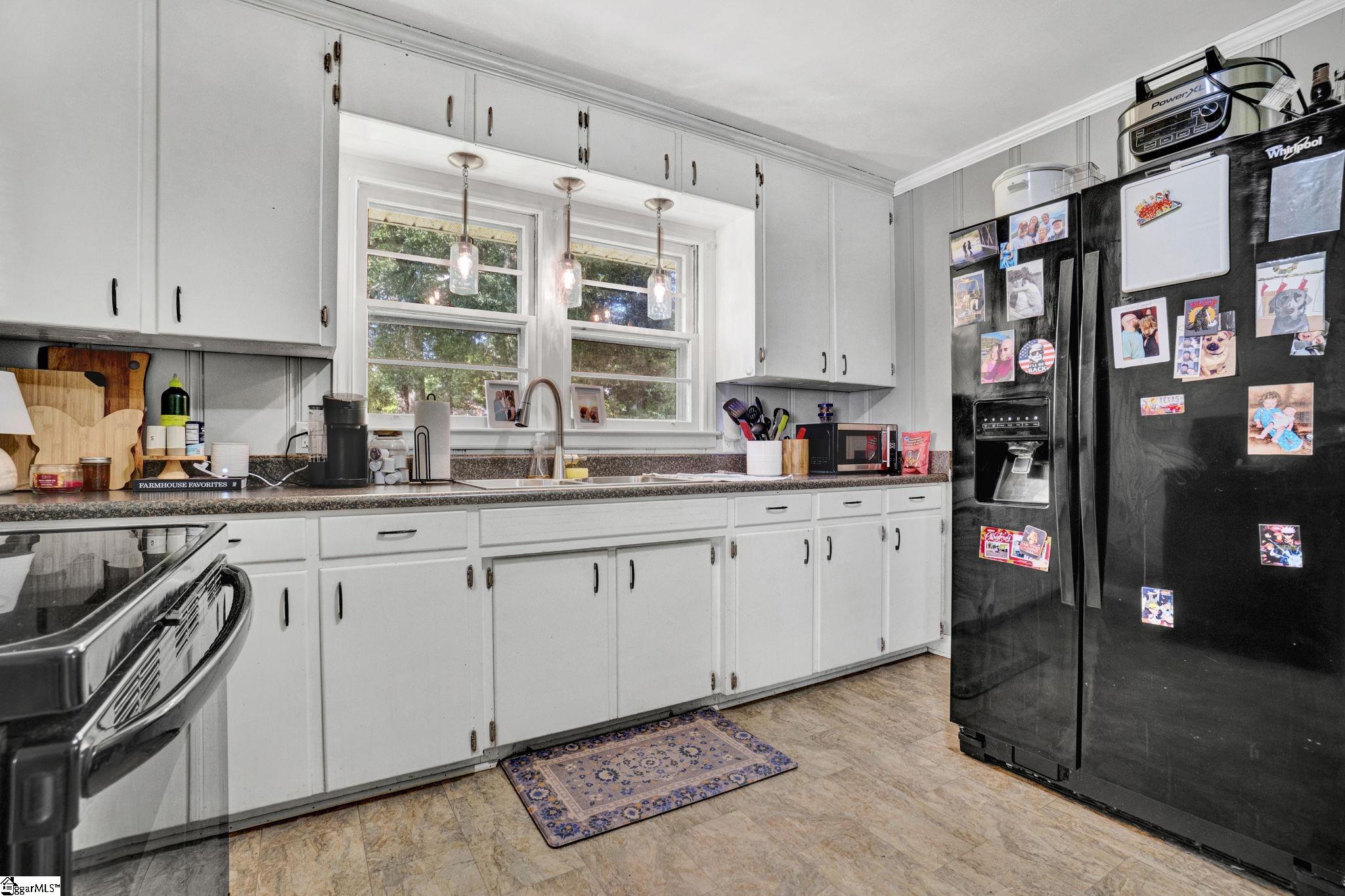 107 Forest Drive Laurens, SC 29360