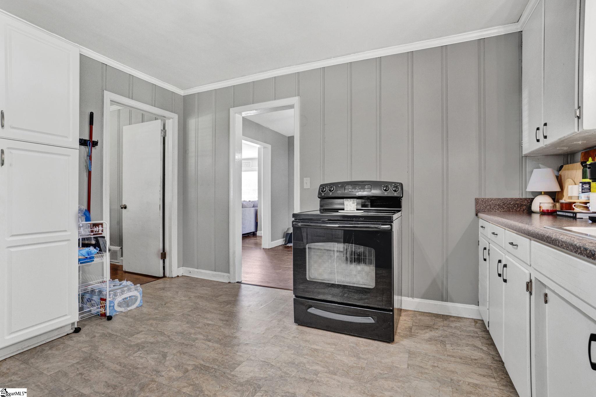 107 Forest Drive Laurens, SC 29360