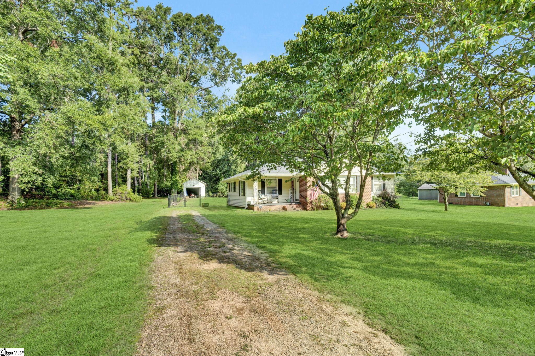 107 Forest Drive Laurens, SC 29360