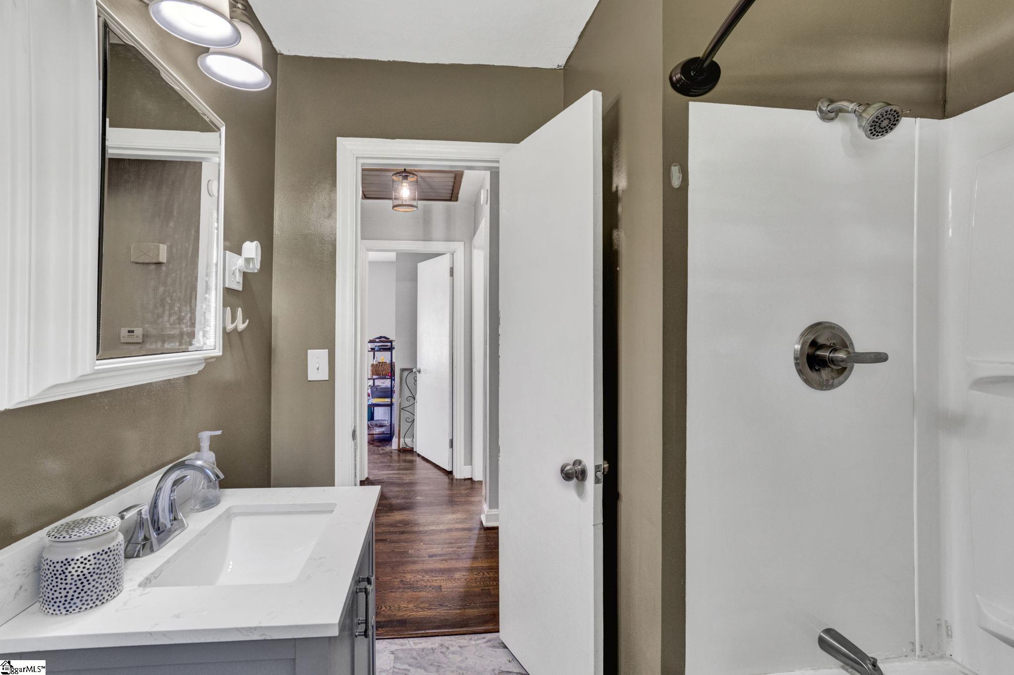 107 Forest Drive Laurens, SC 29360