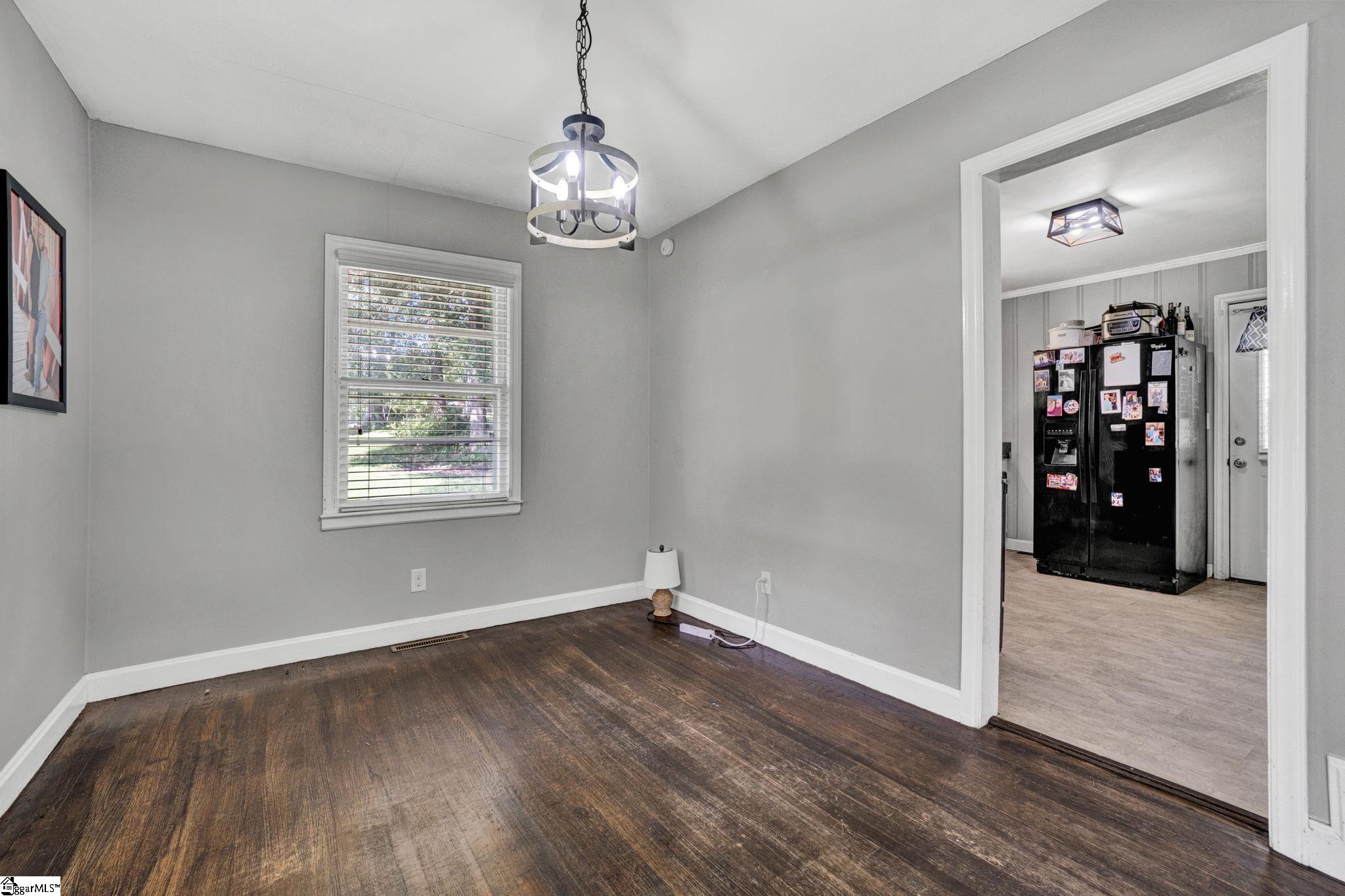 107 Forest Drive Laurens, SC 29360