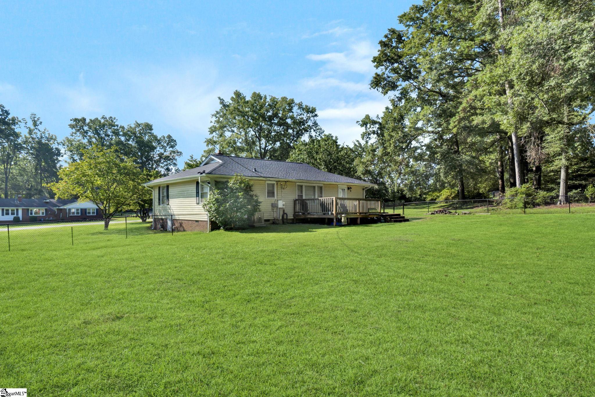 107 Forest Drive Laurens, SC 29360