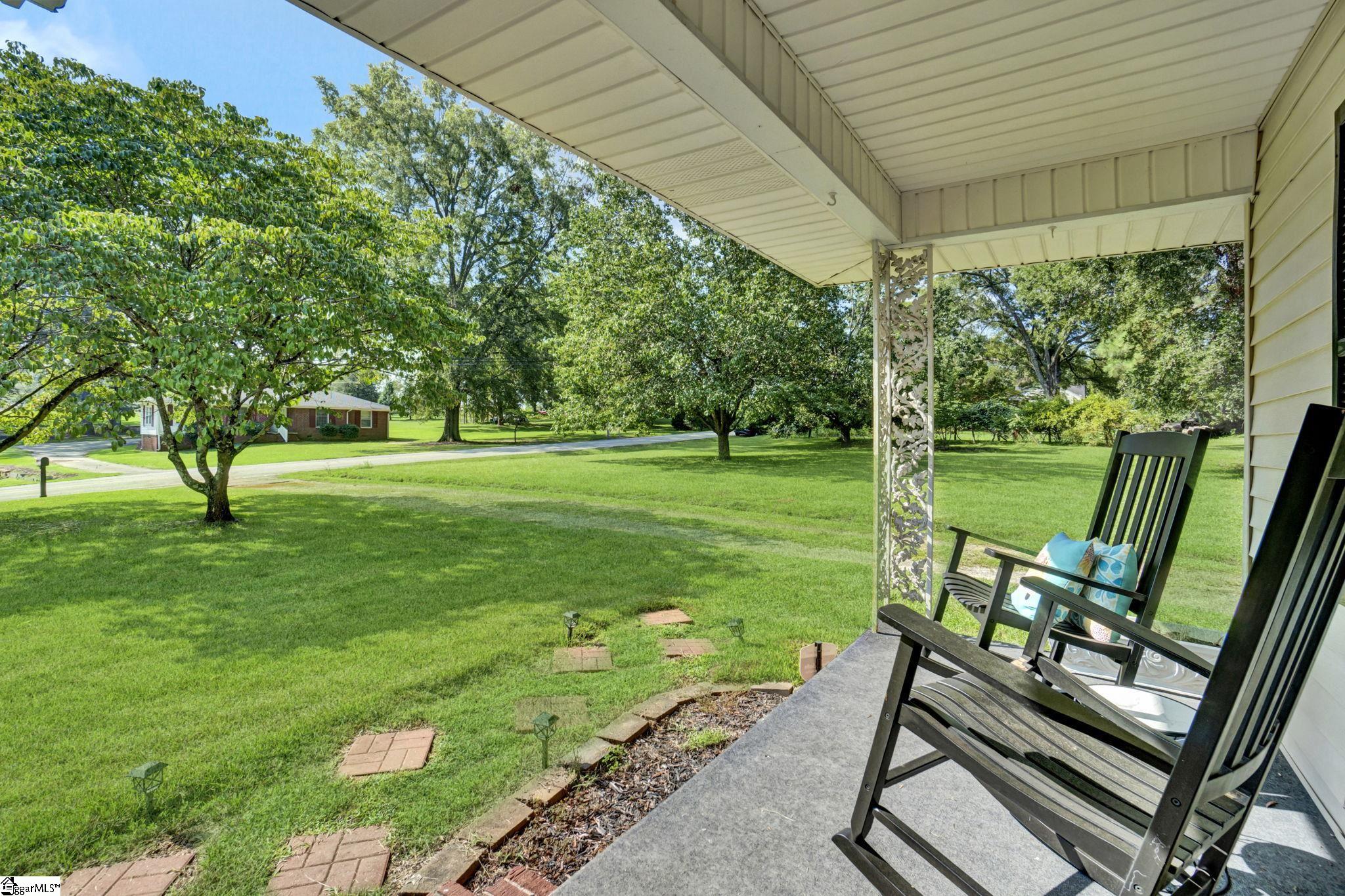 107 Forest Drive Laurens, SC 29360