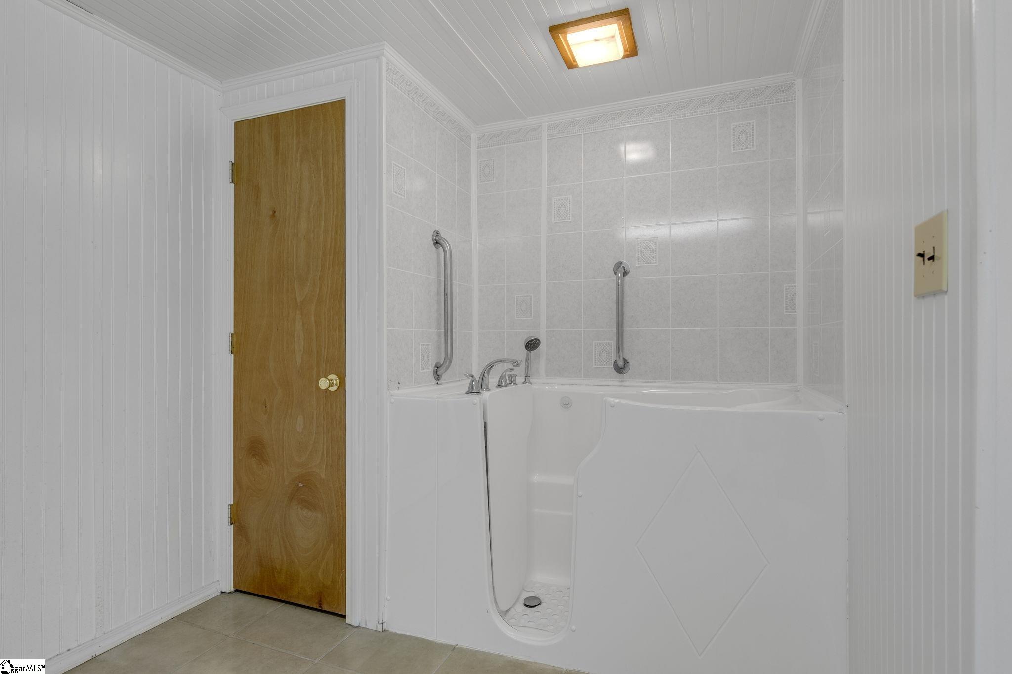 148 Angie Drive Anderson, SC 29624-6313
