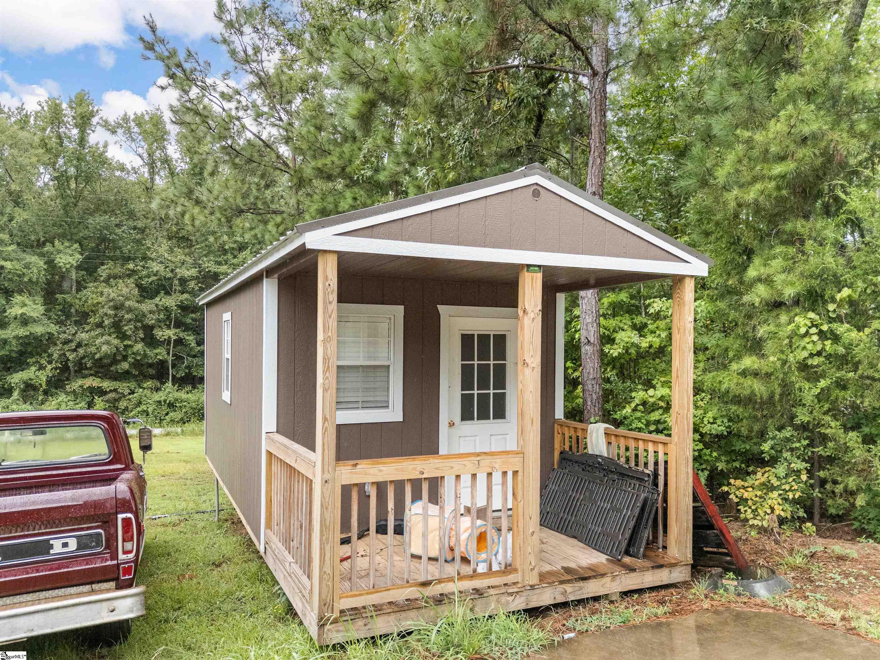 708 Carolyn Drive Clinton, SC 29325
