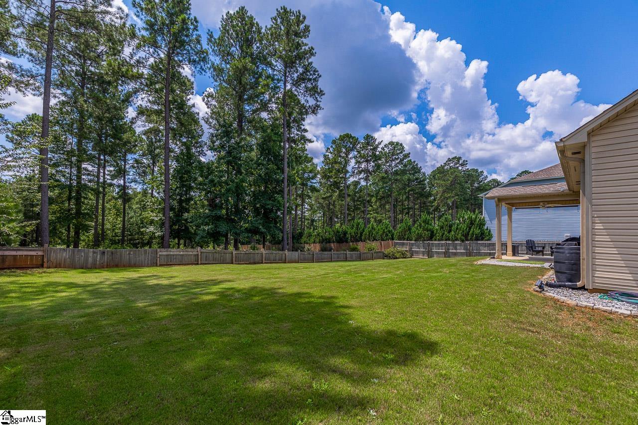 619 Autumn Breeze Walk Inman, SC 29349