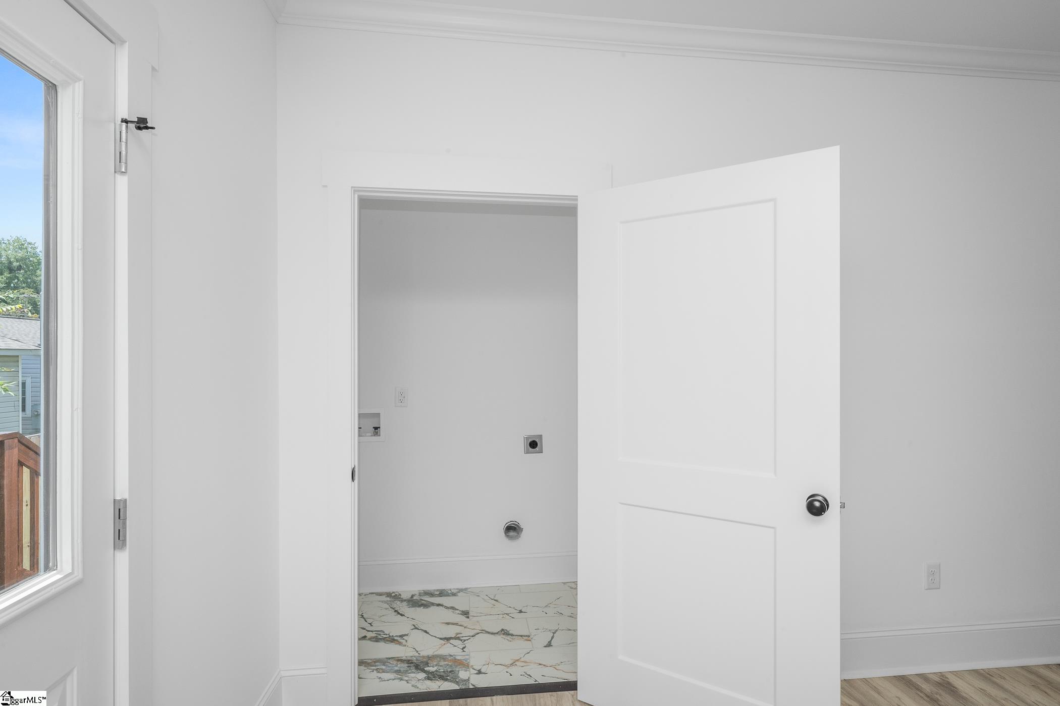 305 Valley Street Greenville, SC 29611