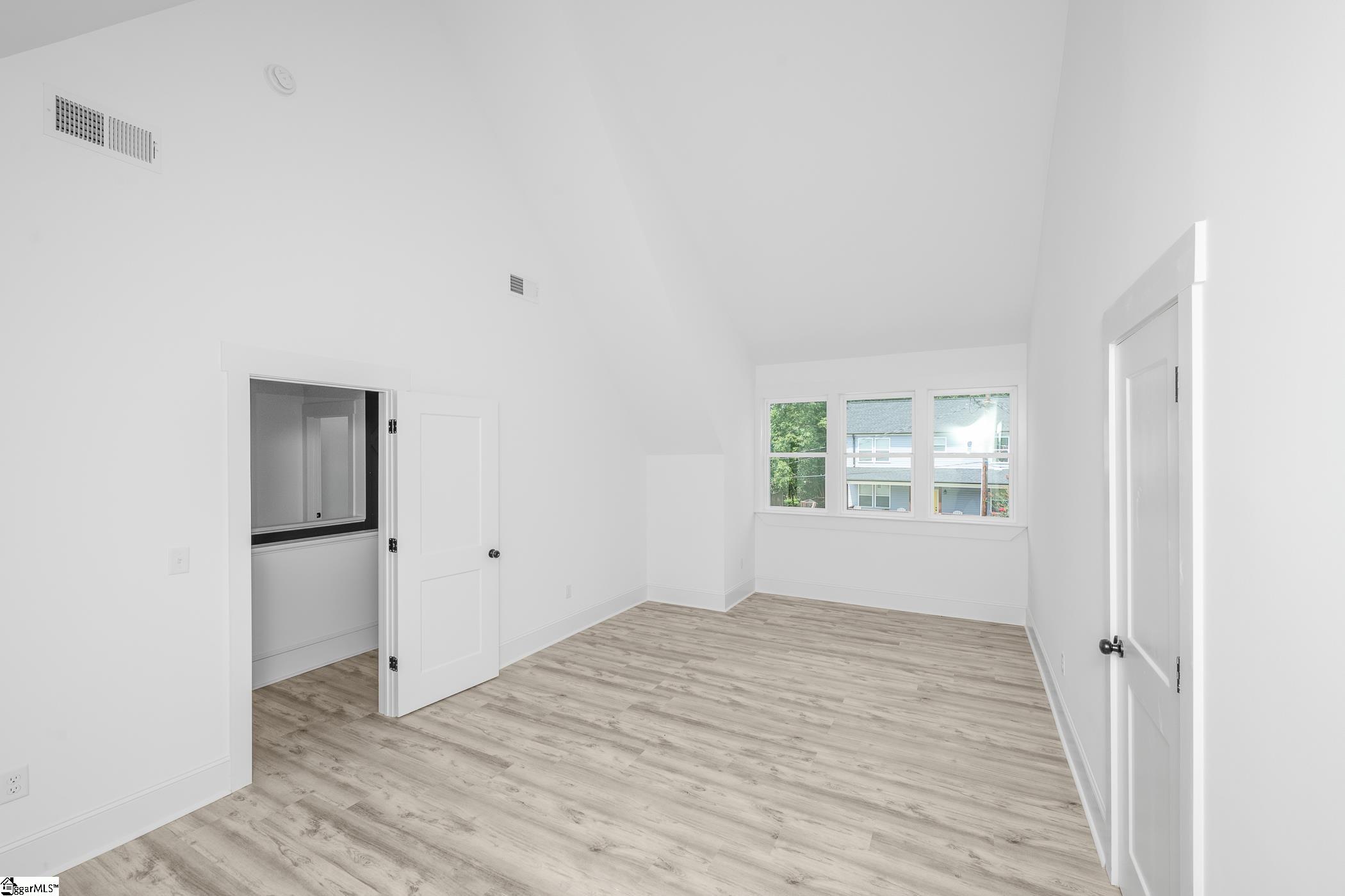 305 Valley Street Greenville, SC 29611