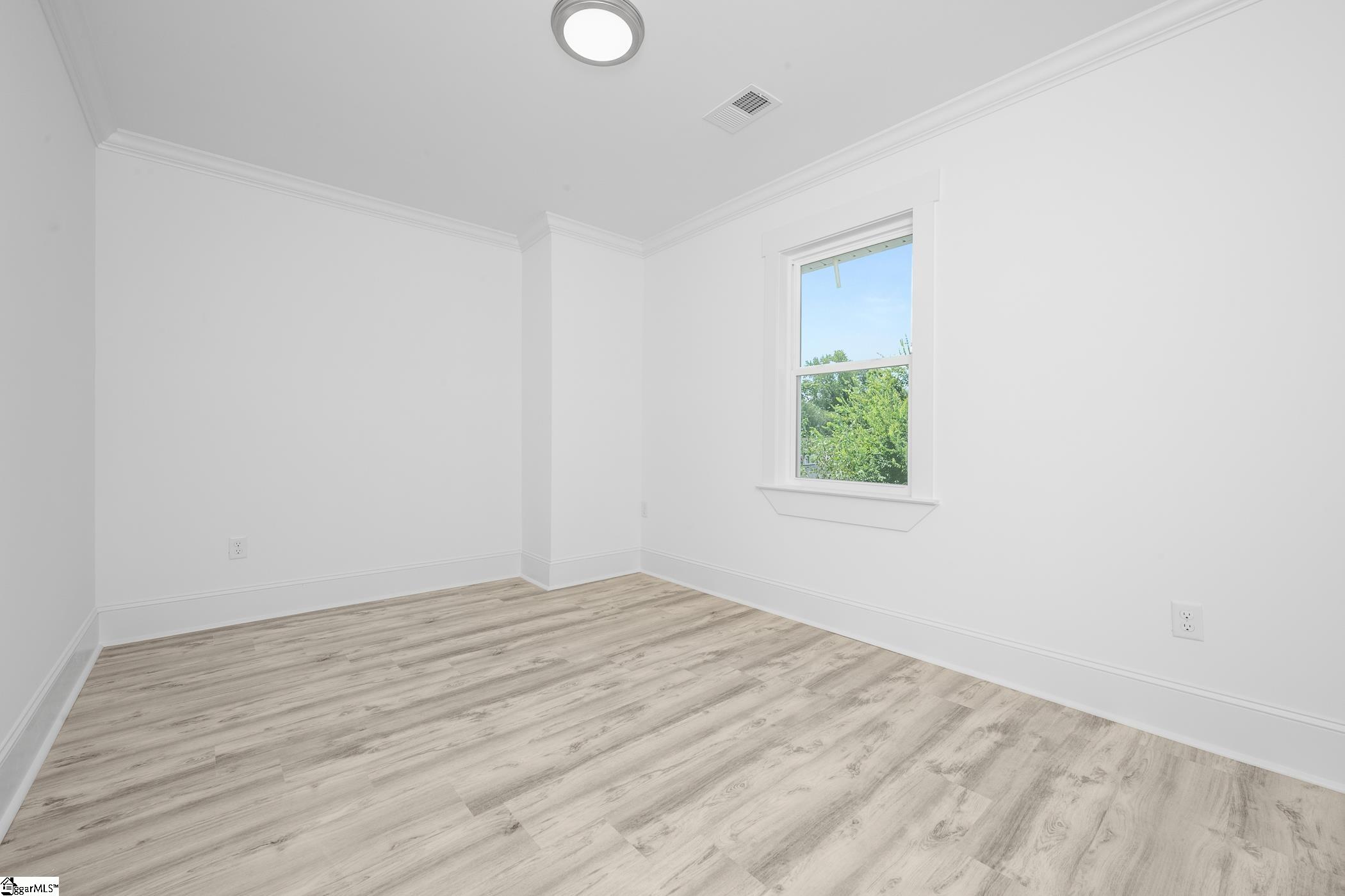 305 Valley Street Greenville, SC 29611