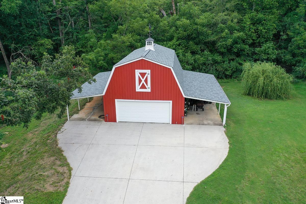 733 Willard Road Greenwood, SC 29649