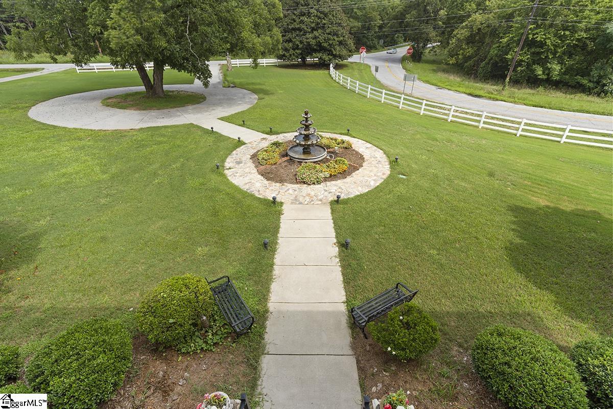 733 Willard Road Greenwood, SC 29649