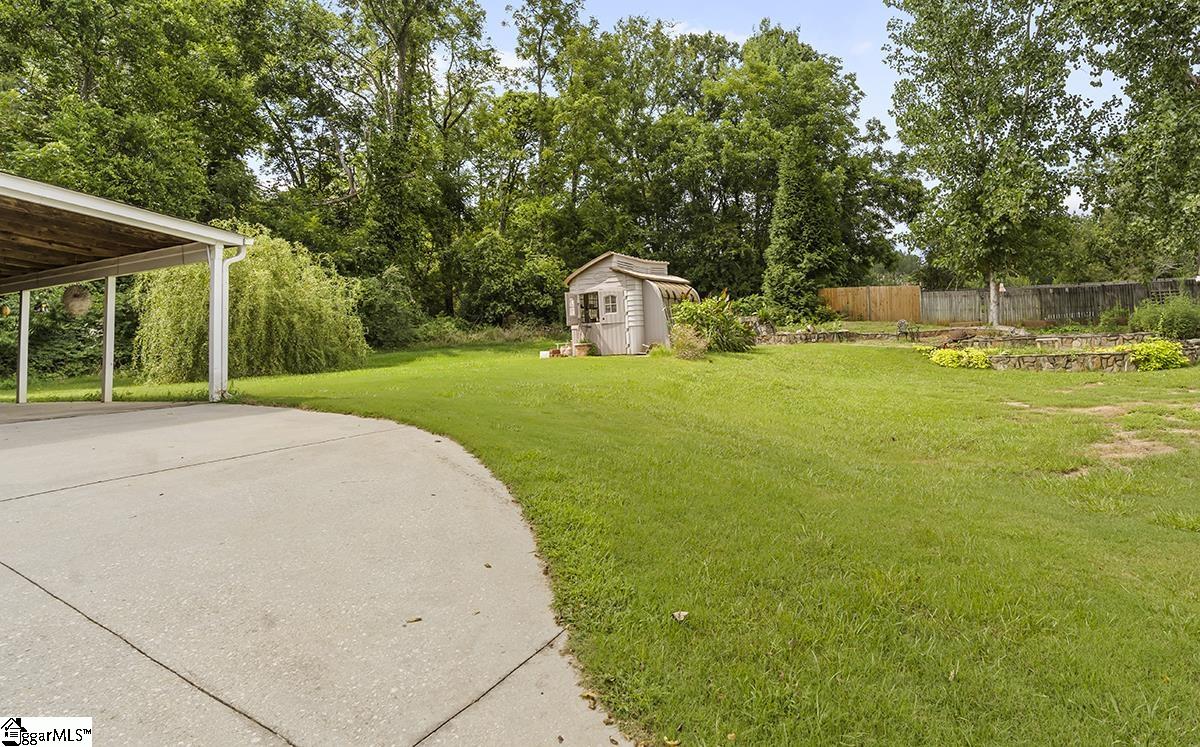 733 Willard Road Greenwood, SC 29649