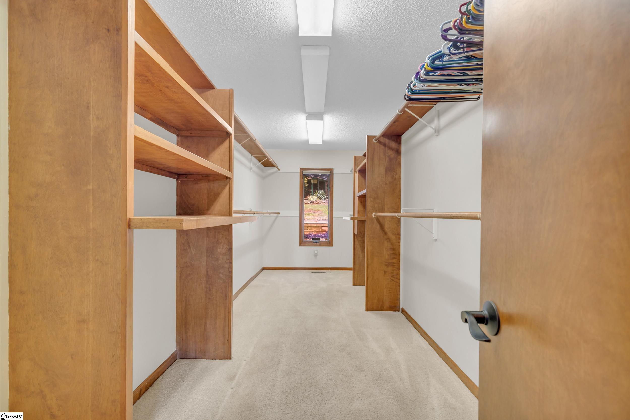 1637 W Little River Drive Seneca, SC 29672
