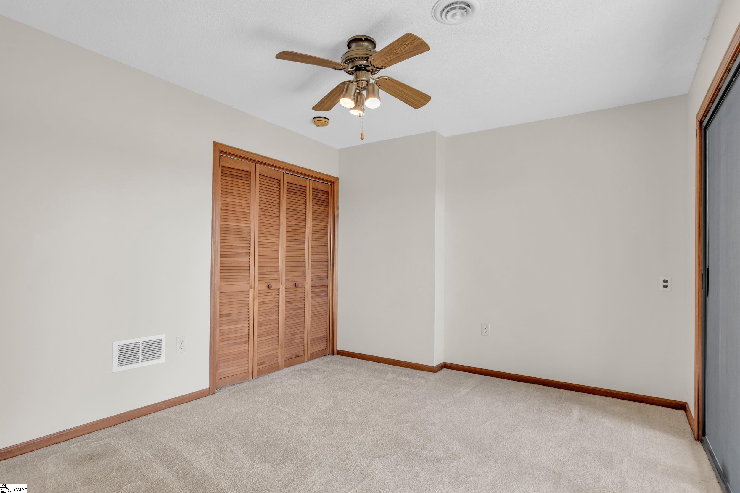 1637 W Little River Drive Seneca, SC 29672