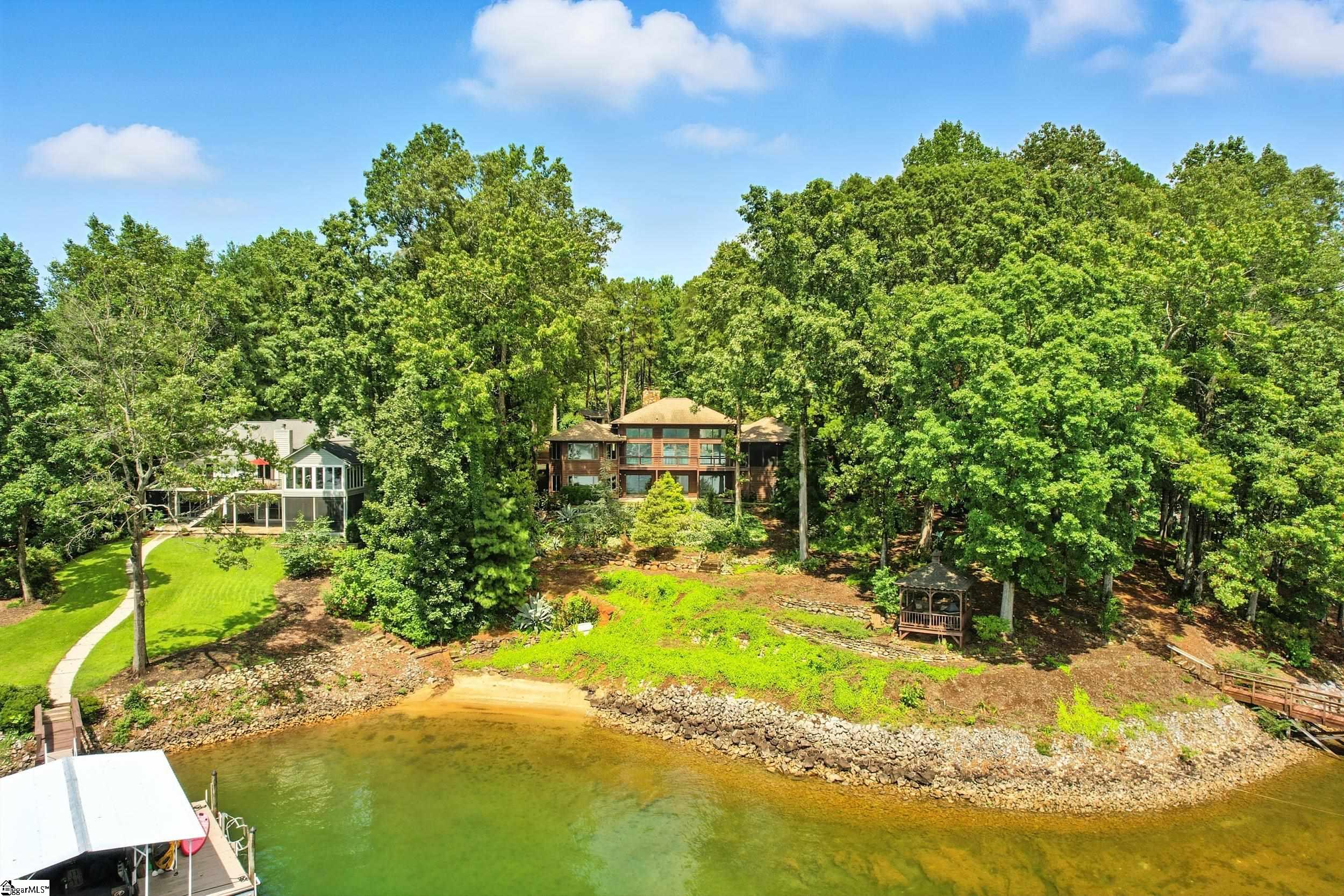 1637 W Little River Drive Seneca, SC 29672