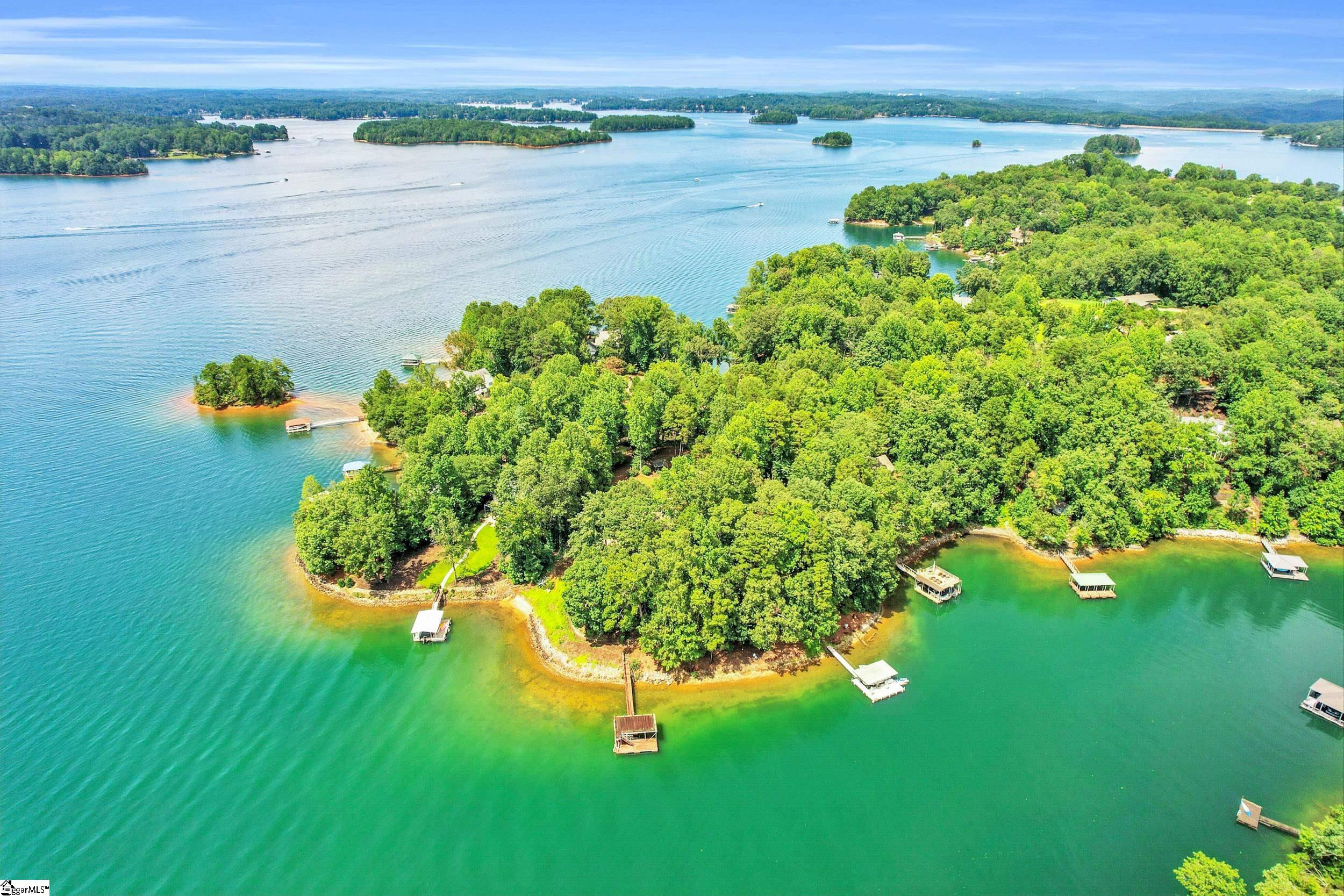1637 W Little River Drive Seneca, SC 29672