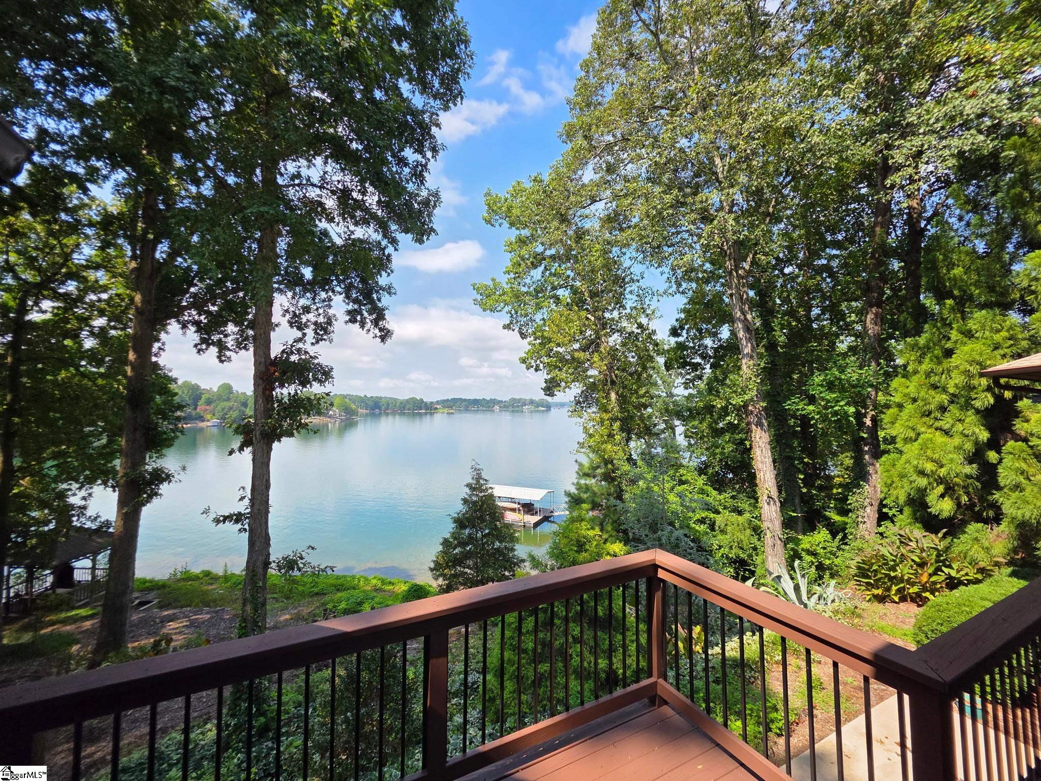 1637 W Little River Drive Seneca, SC 29672