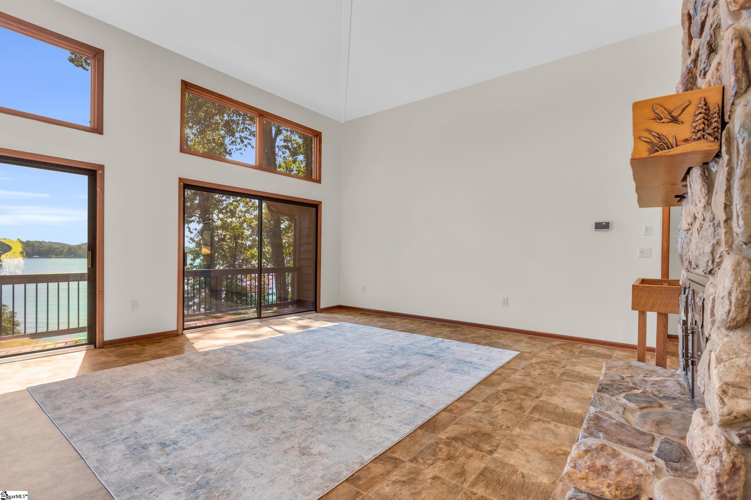 1637 W Little River Drive Seneca, SC 29672