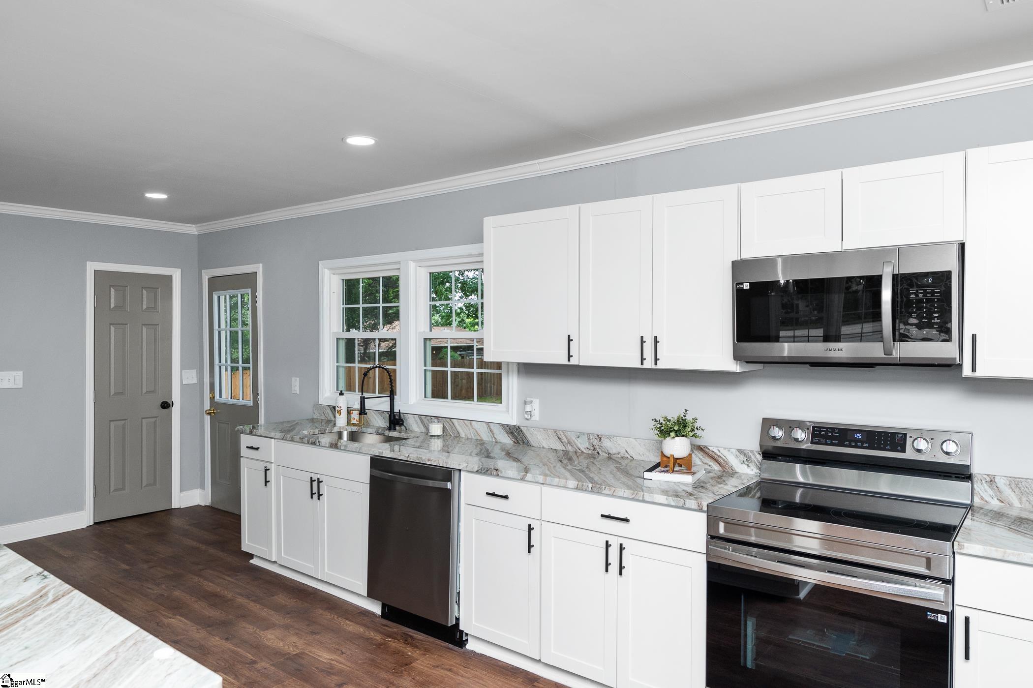 138 Hunts Bridge Road Greenville, SC 29617
