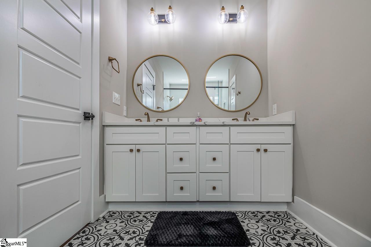 704 Arlington Avenue Greenville, SC 29601