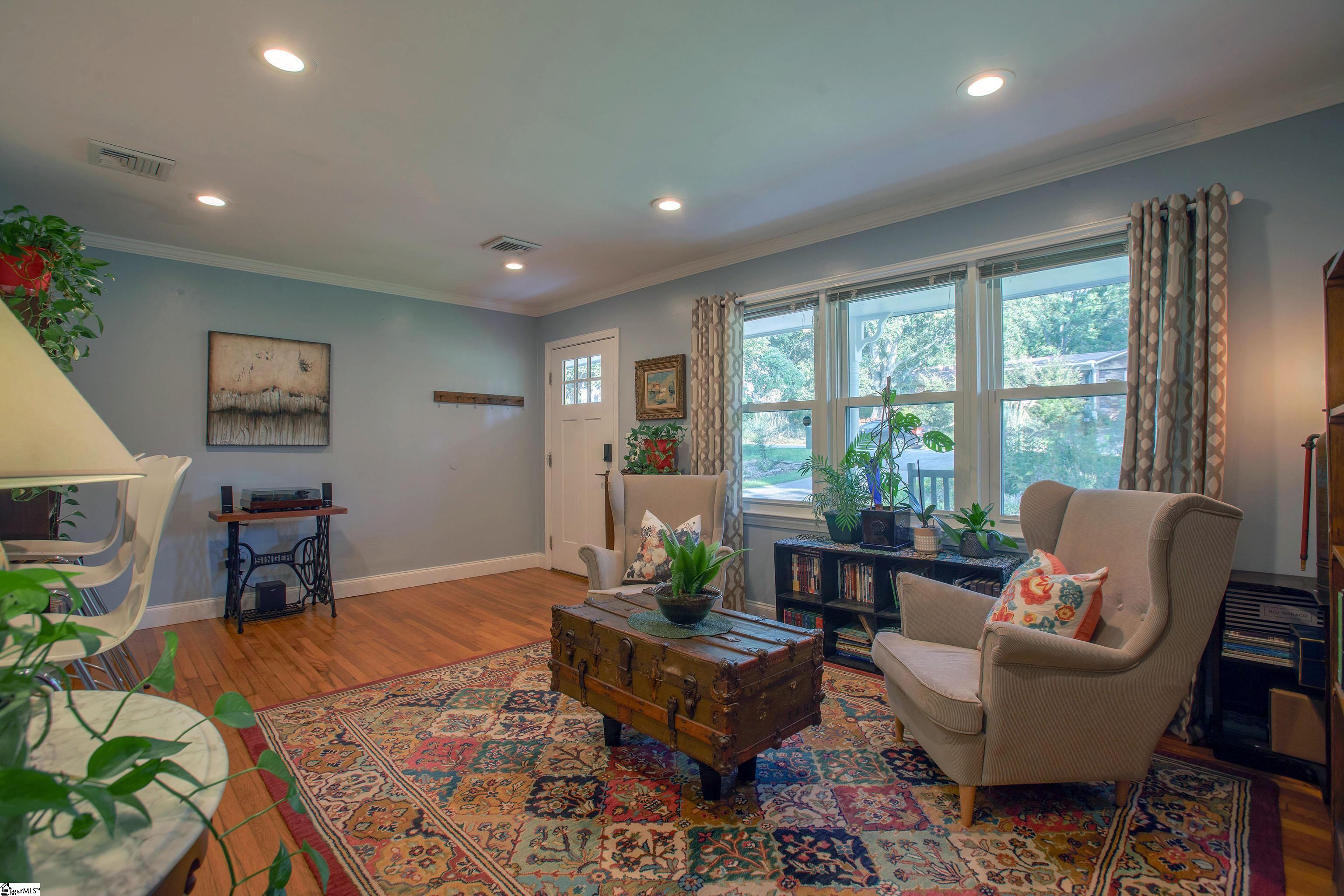310 Grigsby Avenue Easley, SC 29640