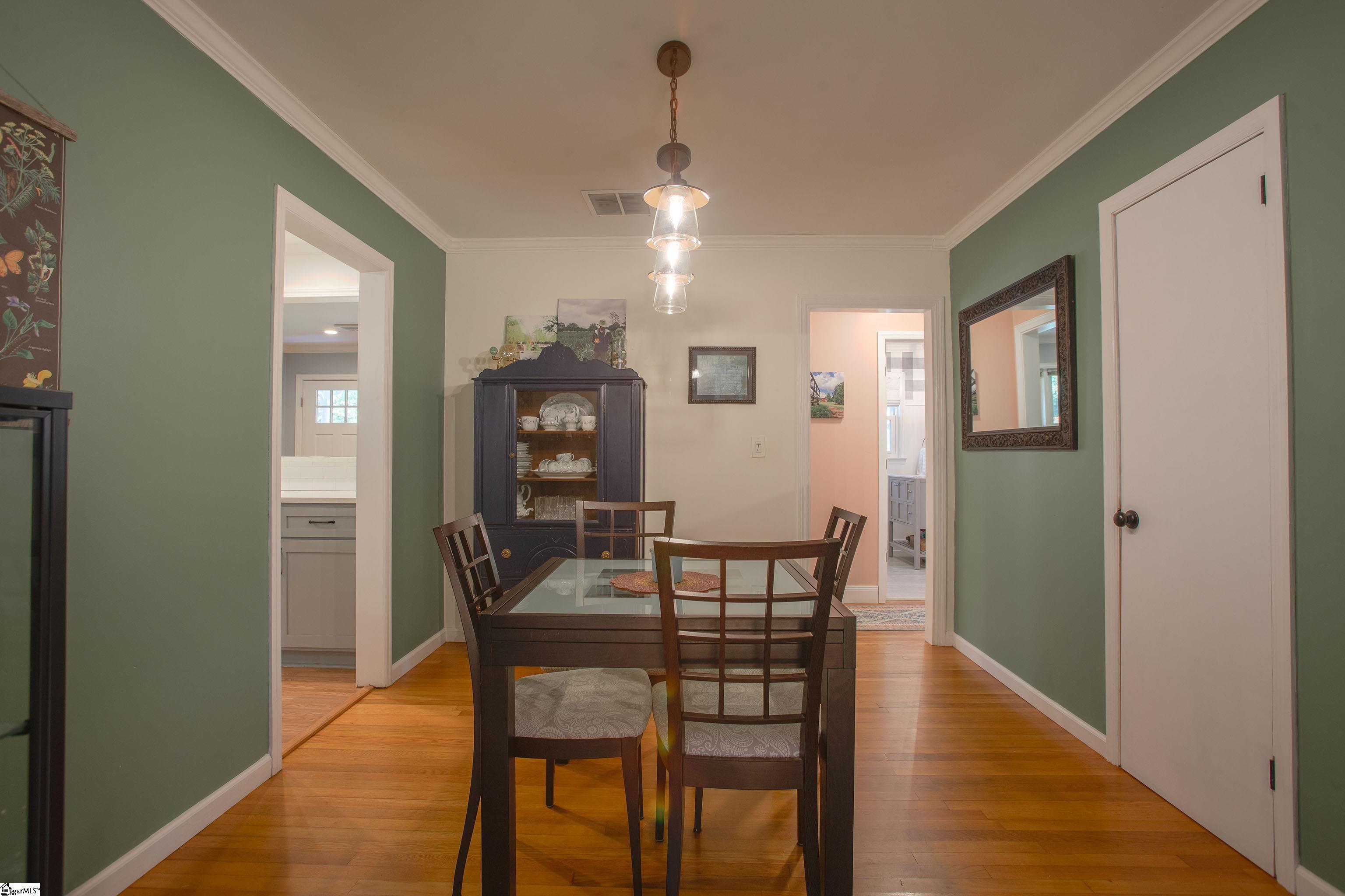 310 Grigsby Avenue Easley, SC 29640