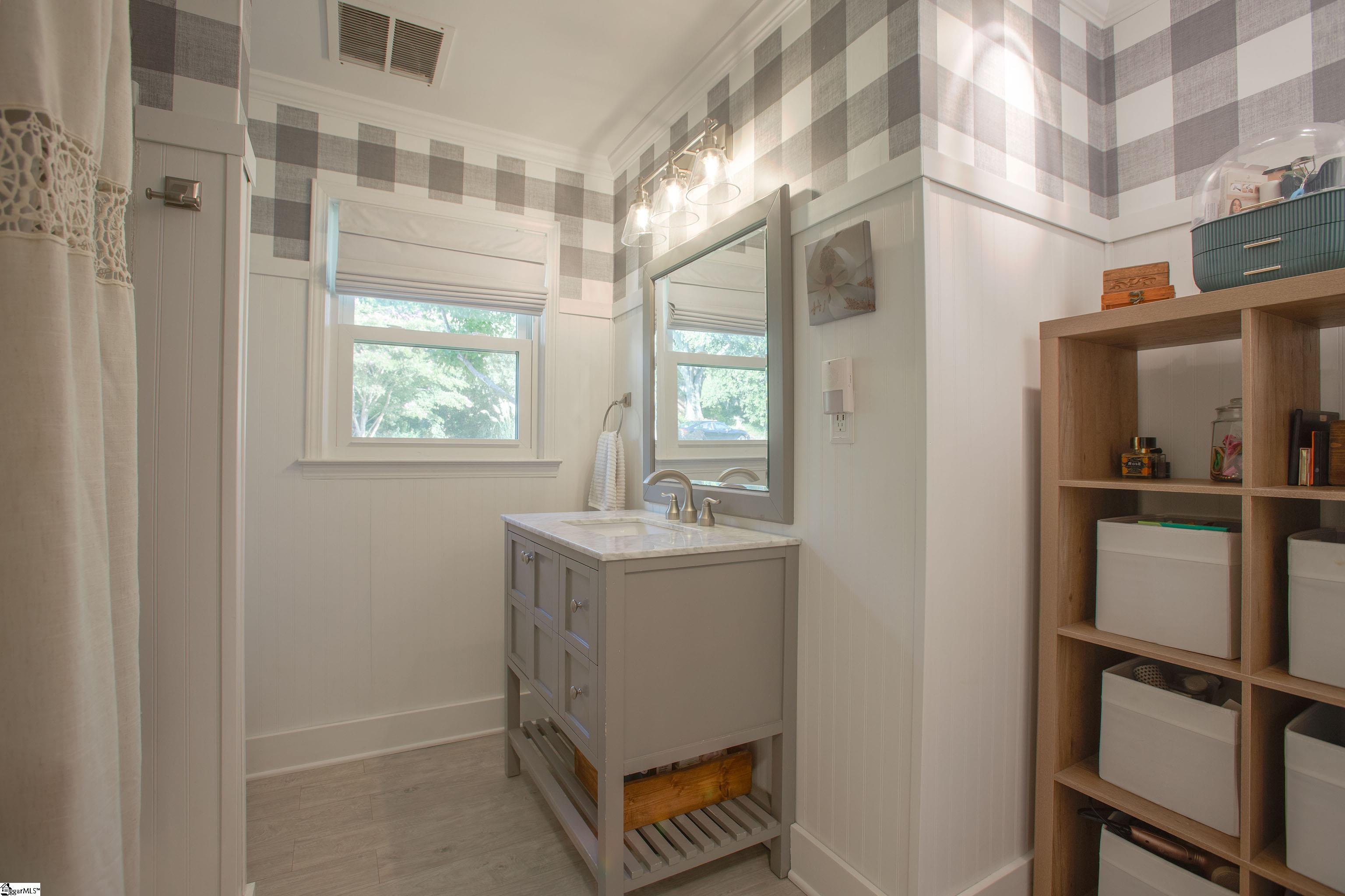 310 Grigsby Avenue Easley, SC 29640