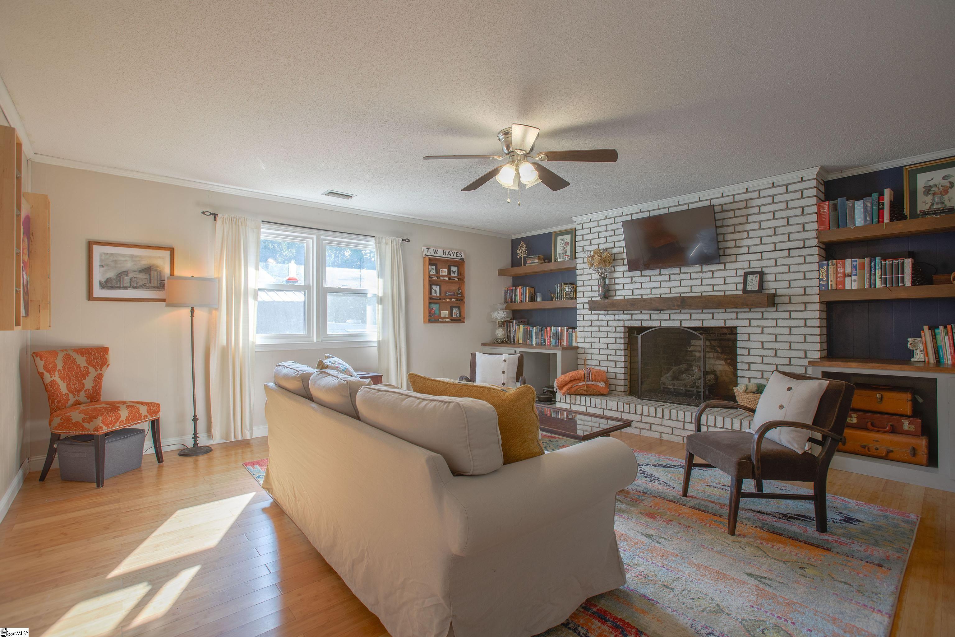310 Grigsby Avenue Easley, SC 29640