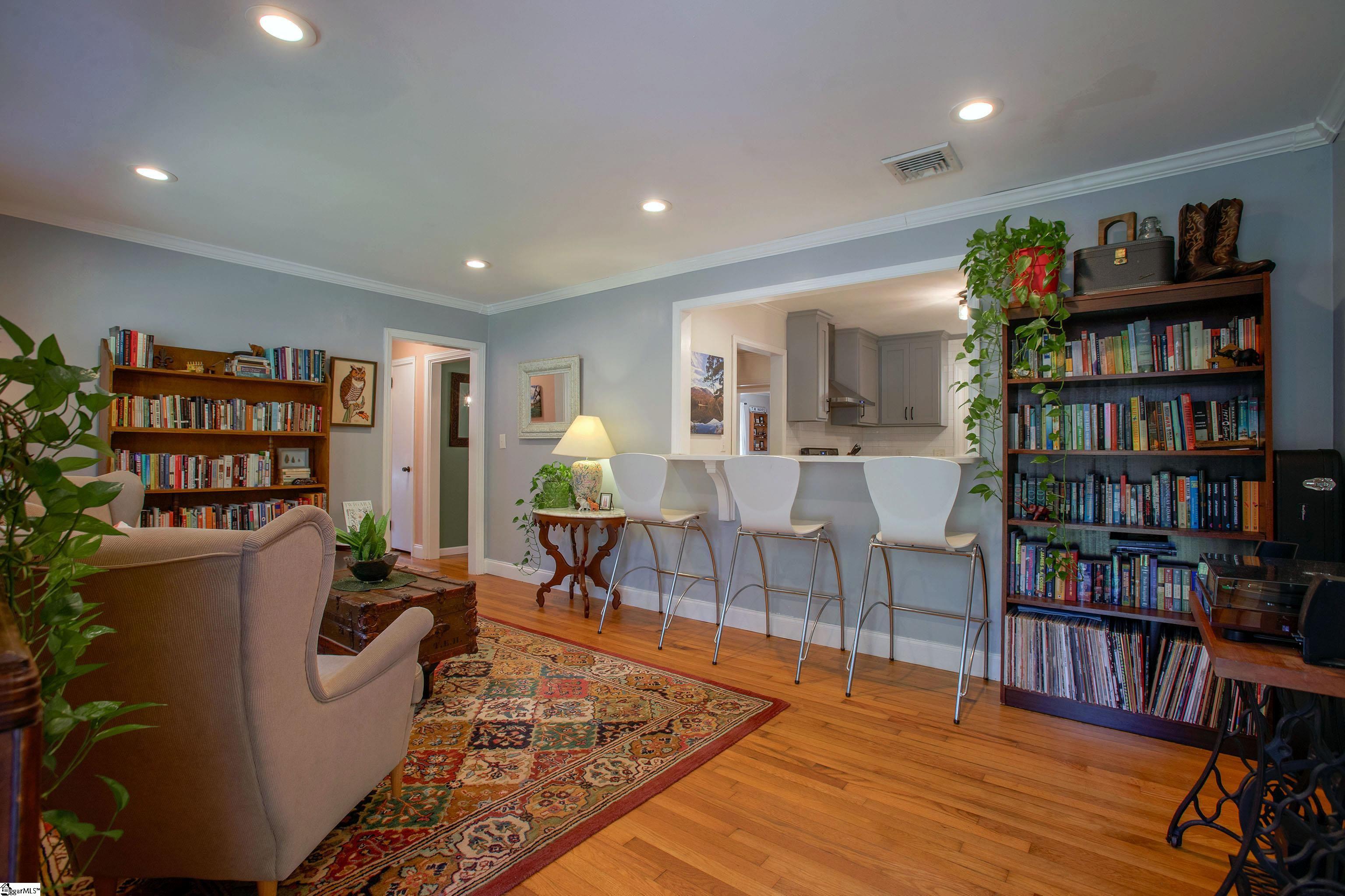 310 Grigsby Avenue Easley, SC 29640