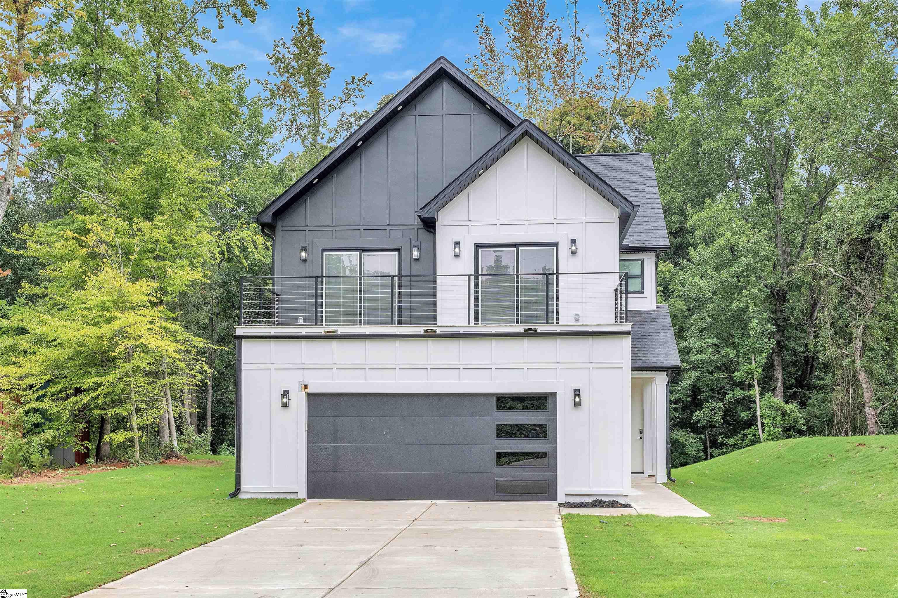 320 W Caroline Street Greenville, SC 29611