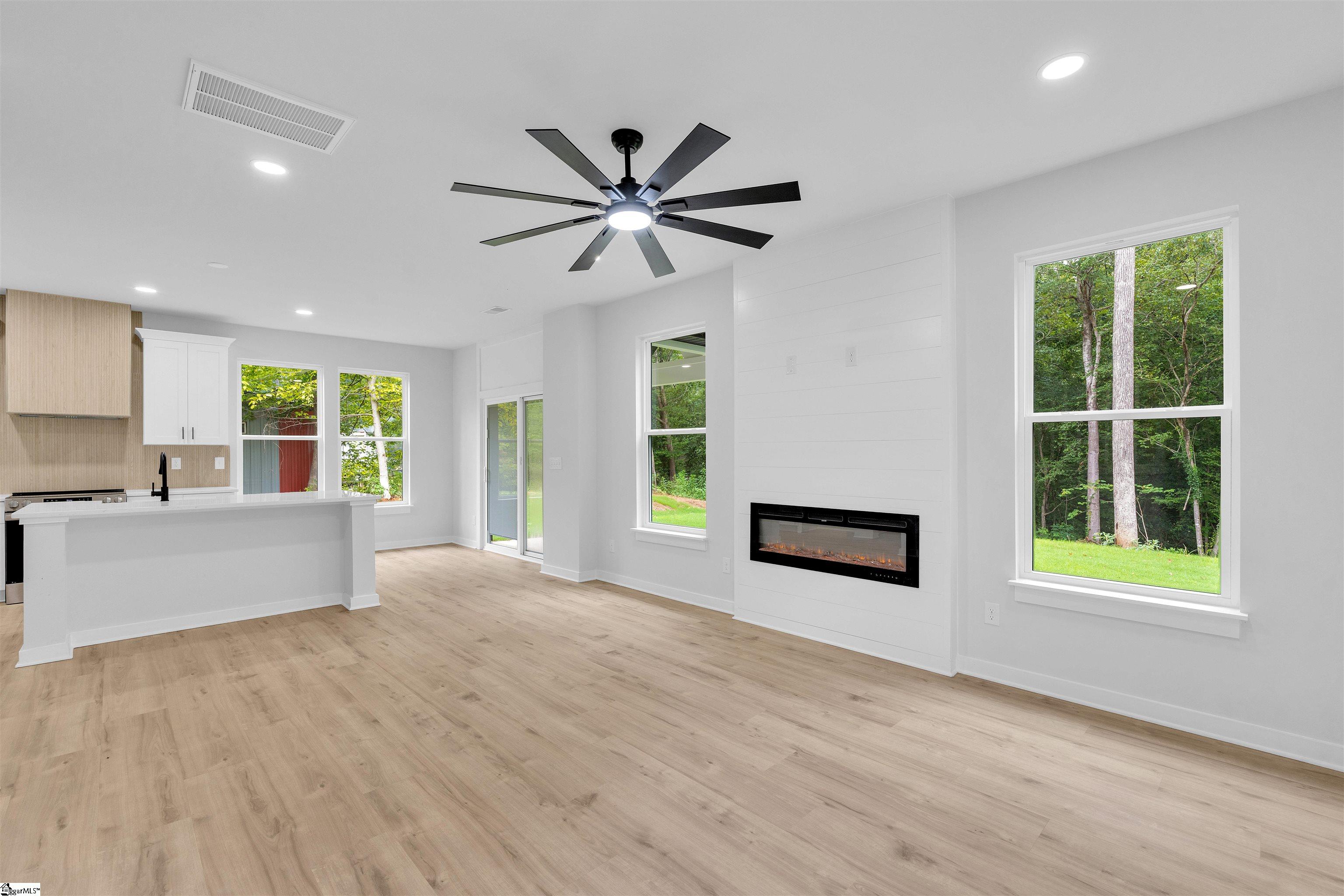 320 W Caroline Street Greenville, SC 29611