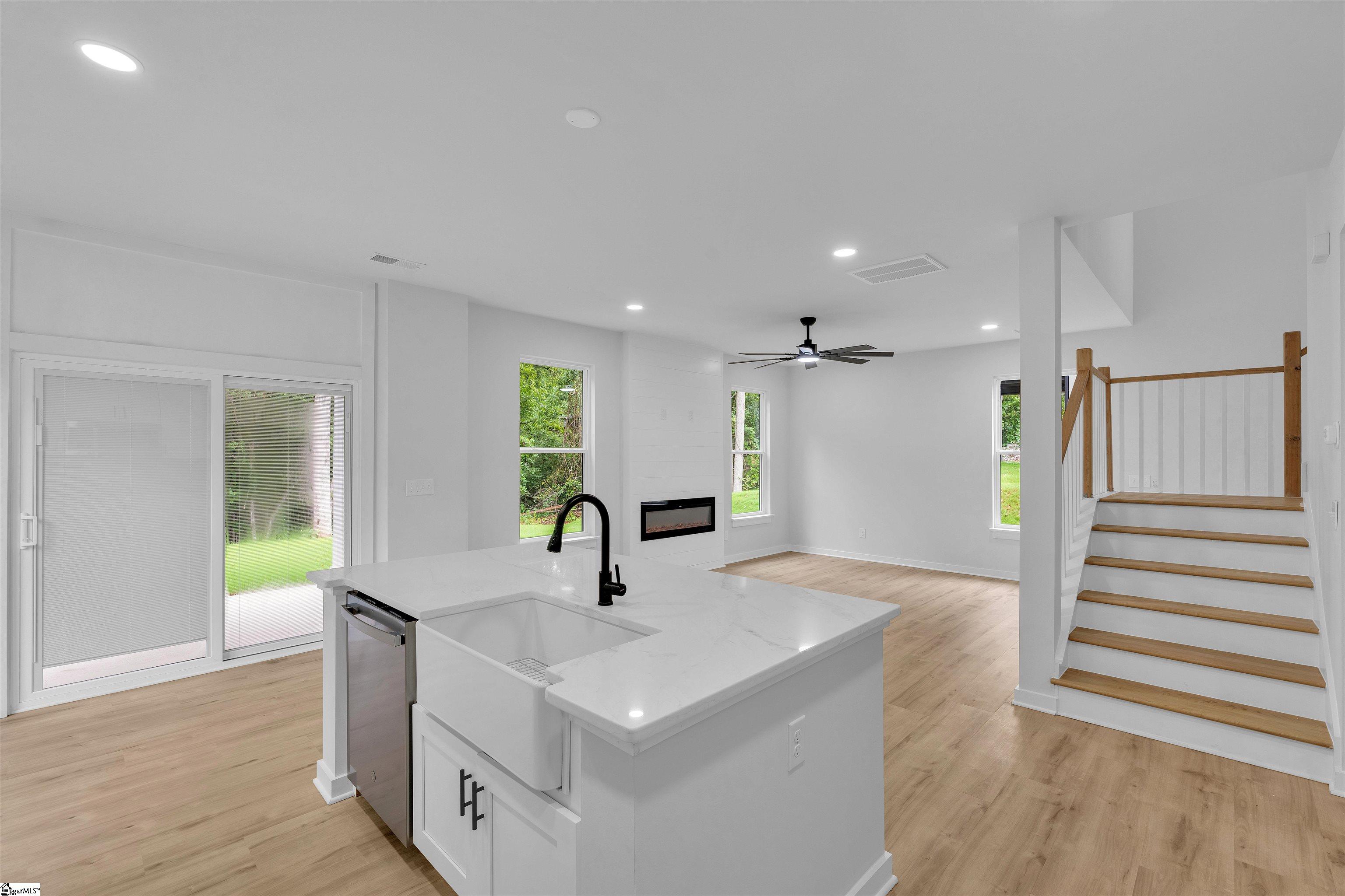 320 W Caroline Street Greenville, SC 29611