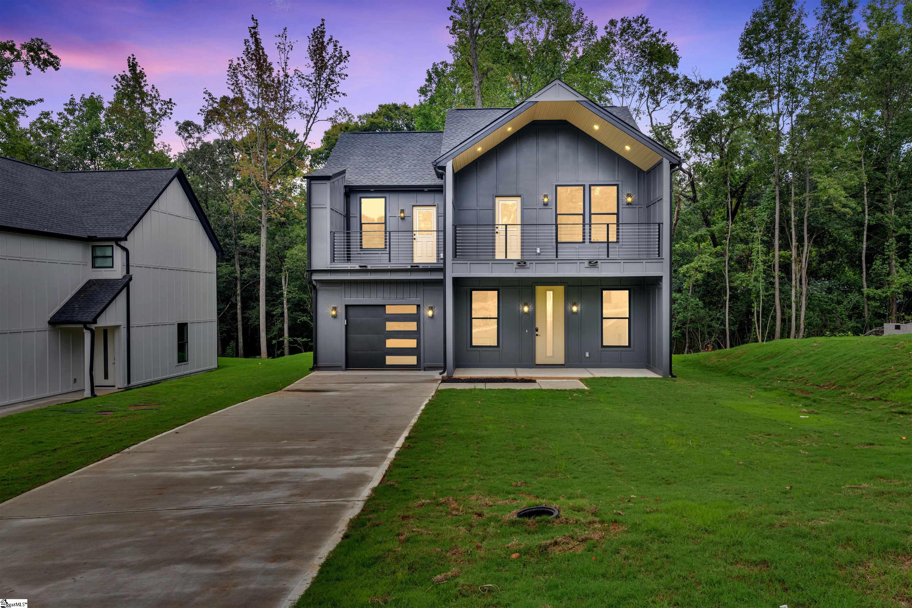 318 W Caroline Street Greenville, SC 29611