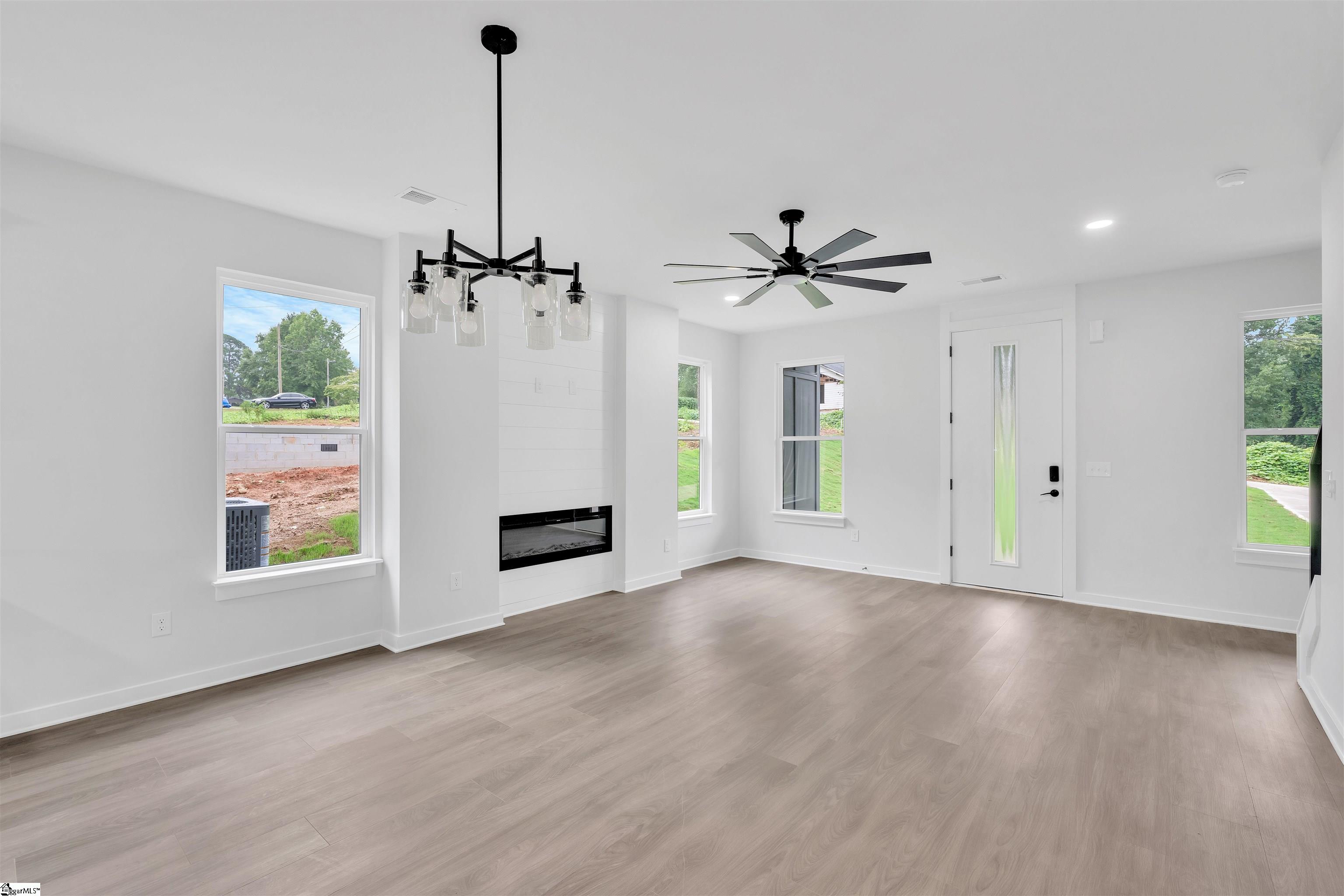 318 W Caroline Street Greenville, SC 29611