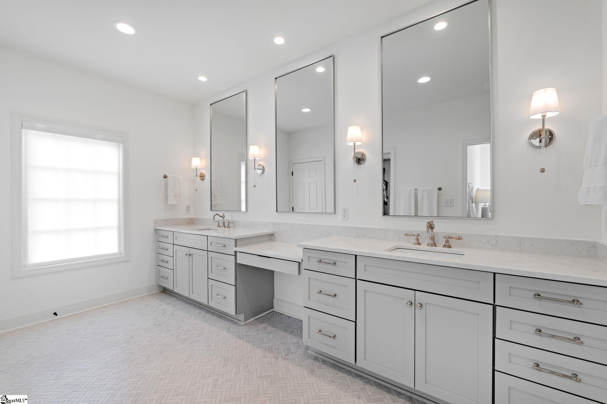 46 Partridge Lane Greenville, SC 29601
