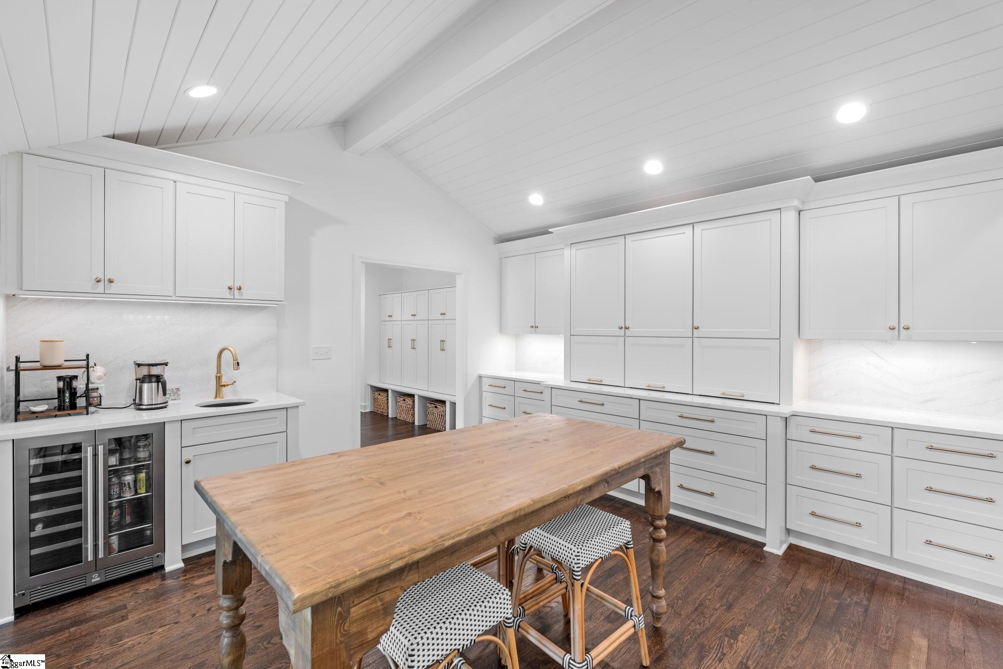 46 Partridge Lane Greenville, SC 29601