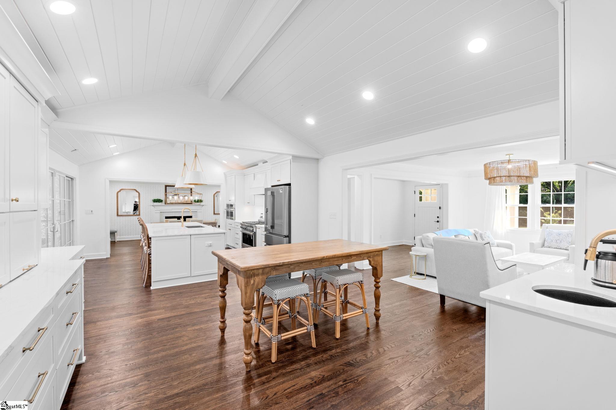 46 Partridge Lane Greenville, SC 29601