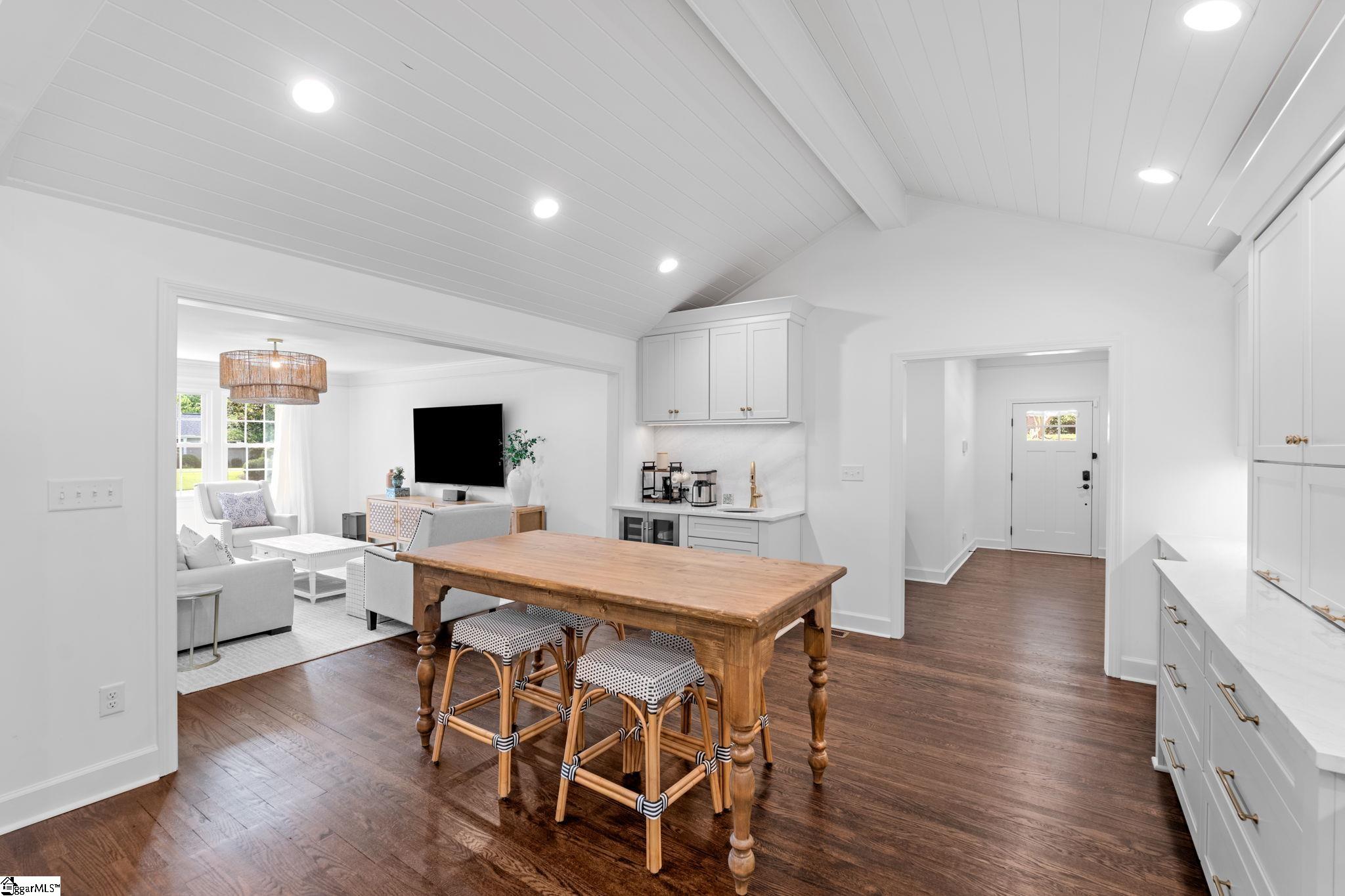46 Partridge Lane Greenville, SC 29601