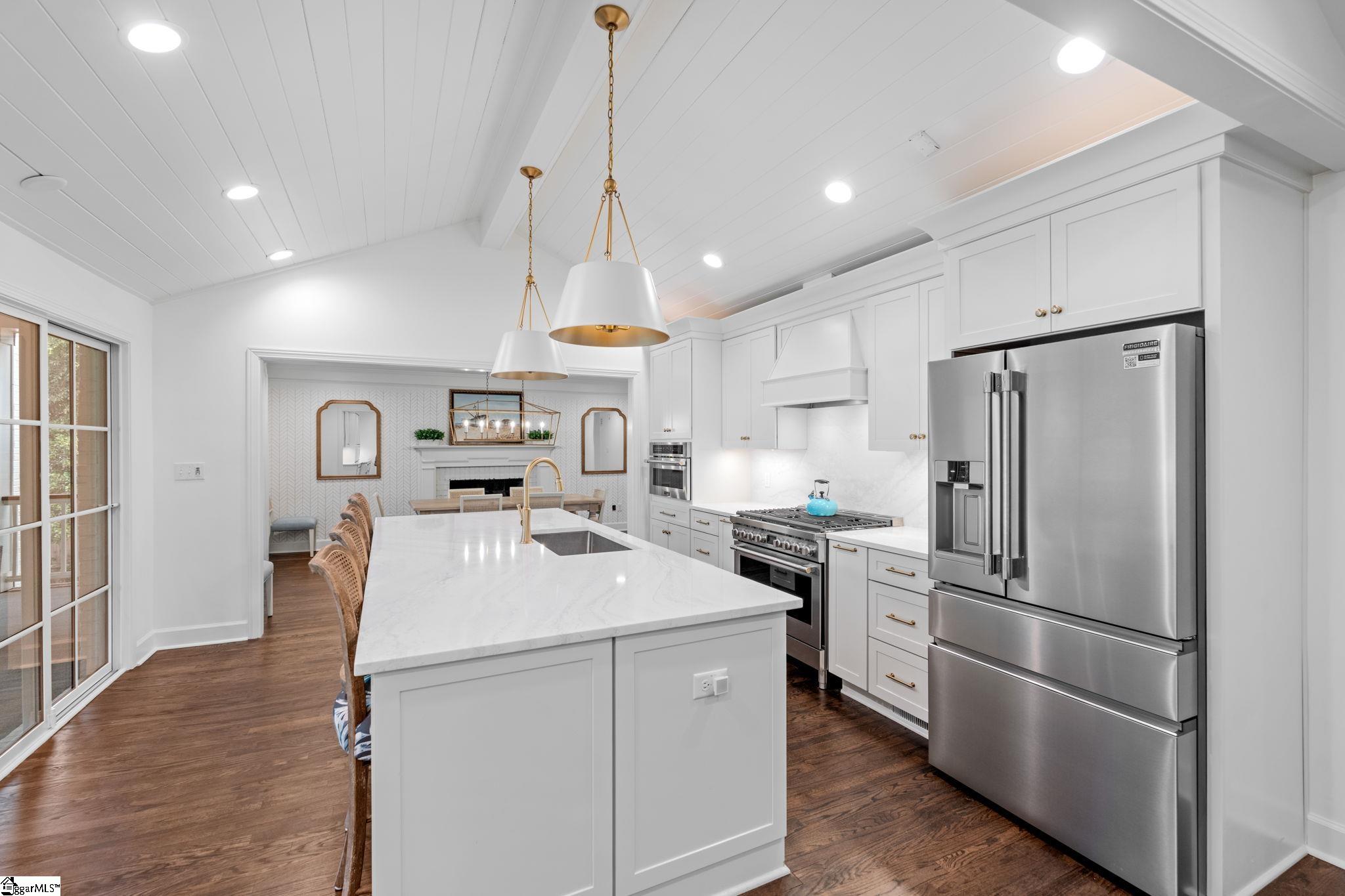 46 Partridge Lane Greenville, SC 29601