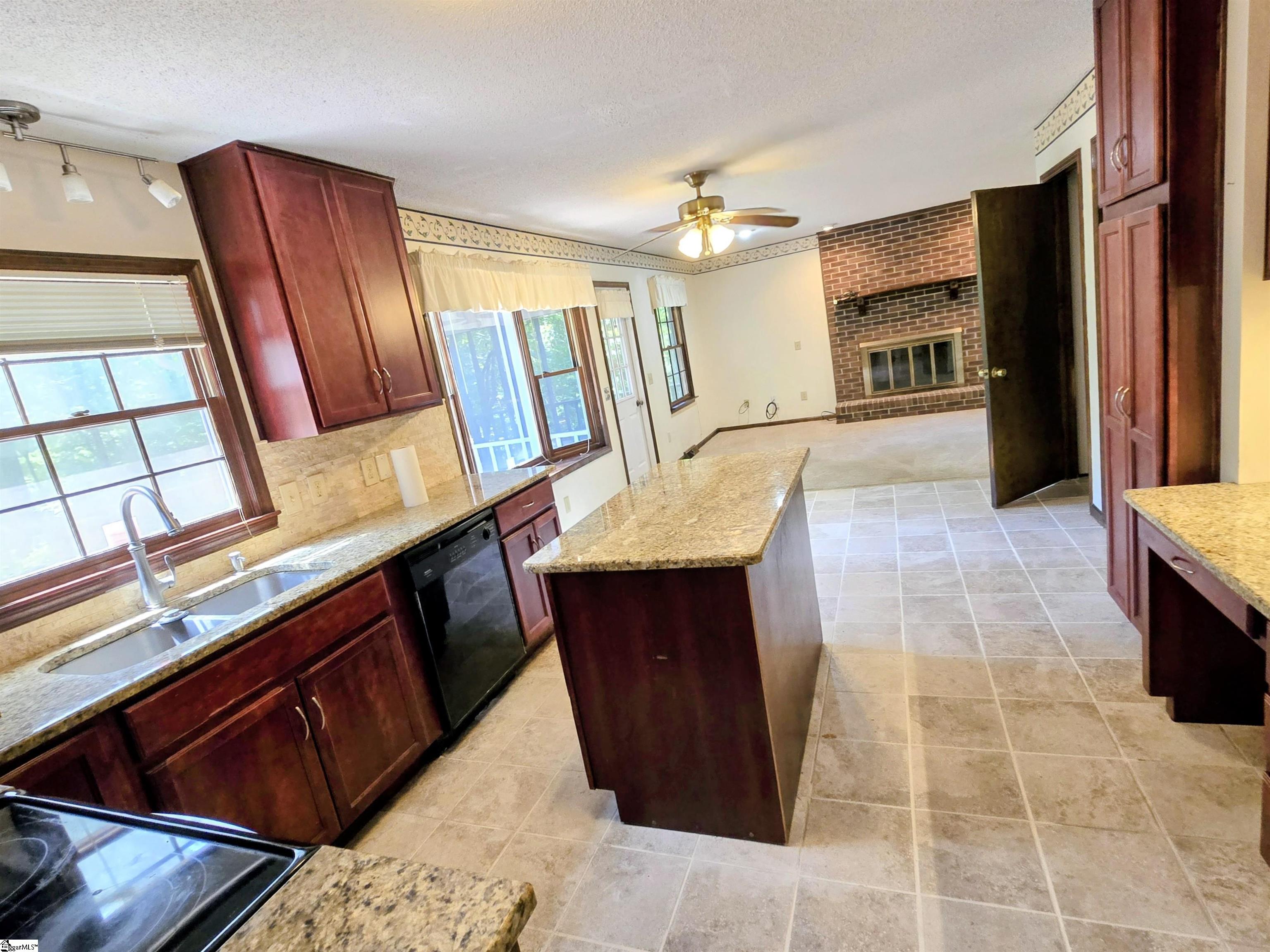14001 Rhine Court Seneca, SC 29672