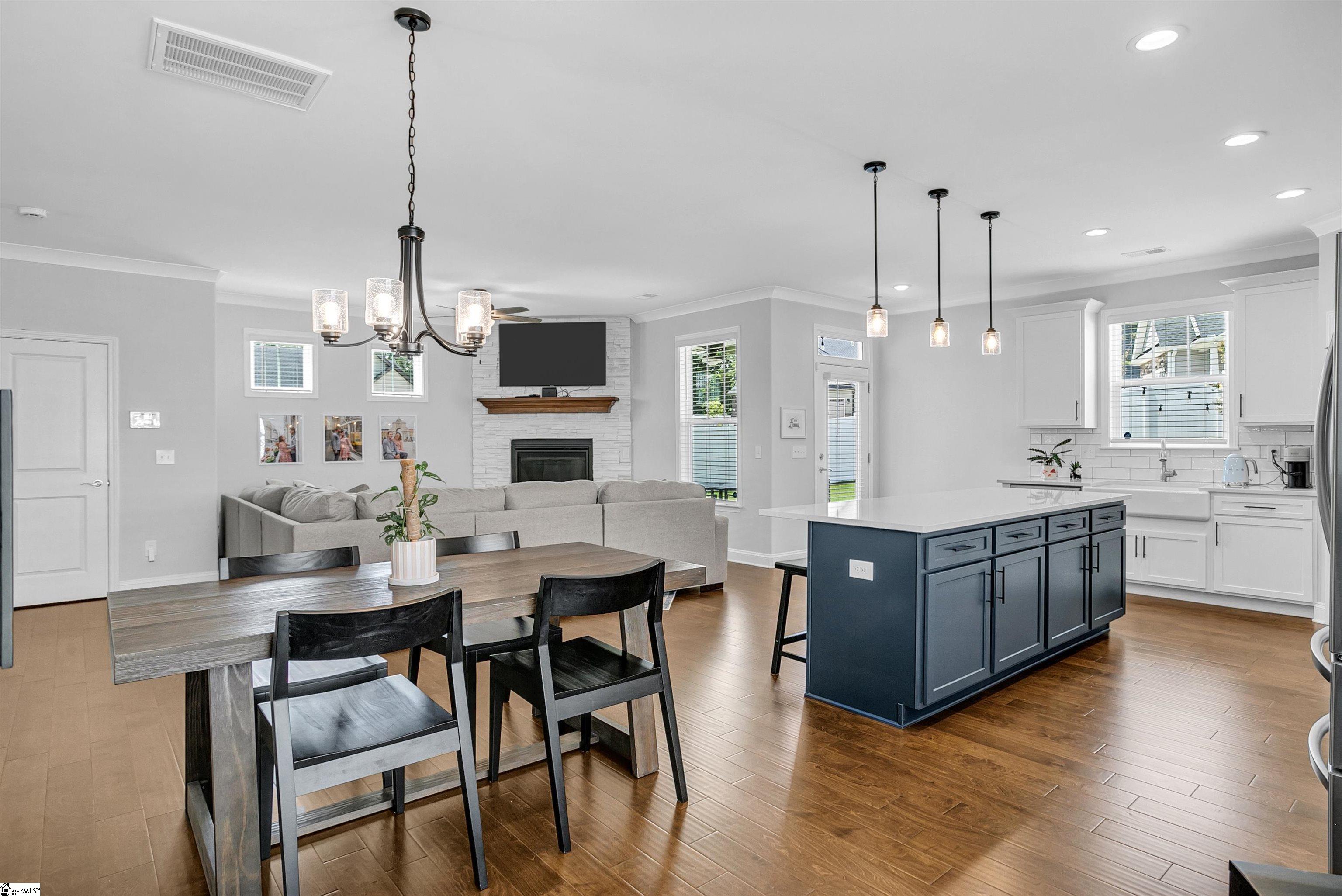 301 Marshgate Drive Greenville, SC 29617