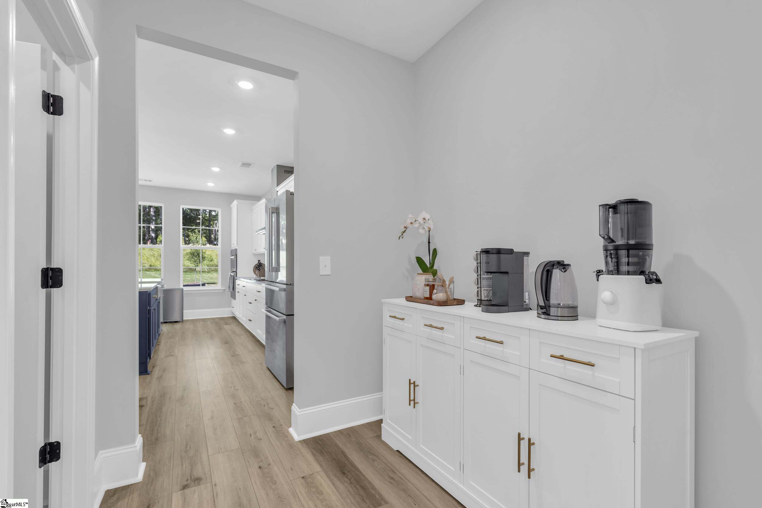 105 Fox den Court Easley, SC 29642