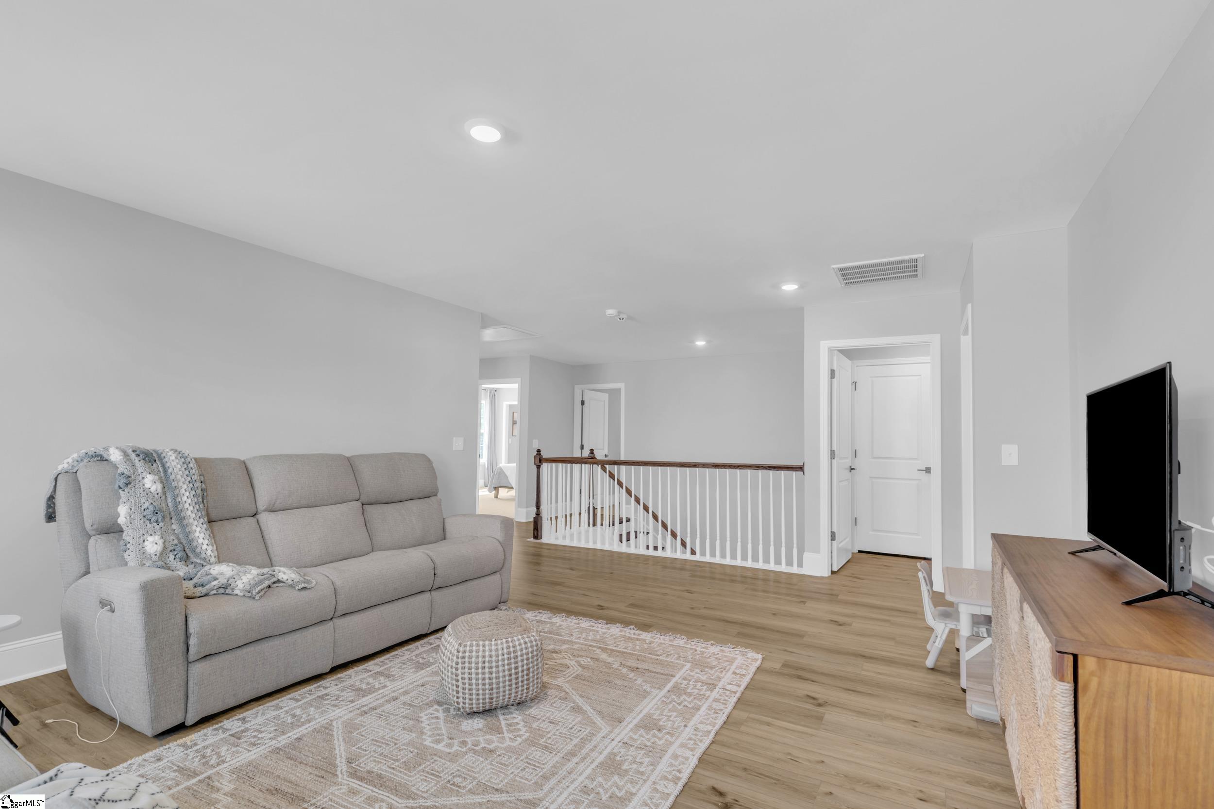 105 Fox den Court Easley, SC 29642