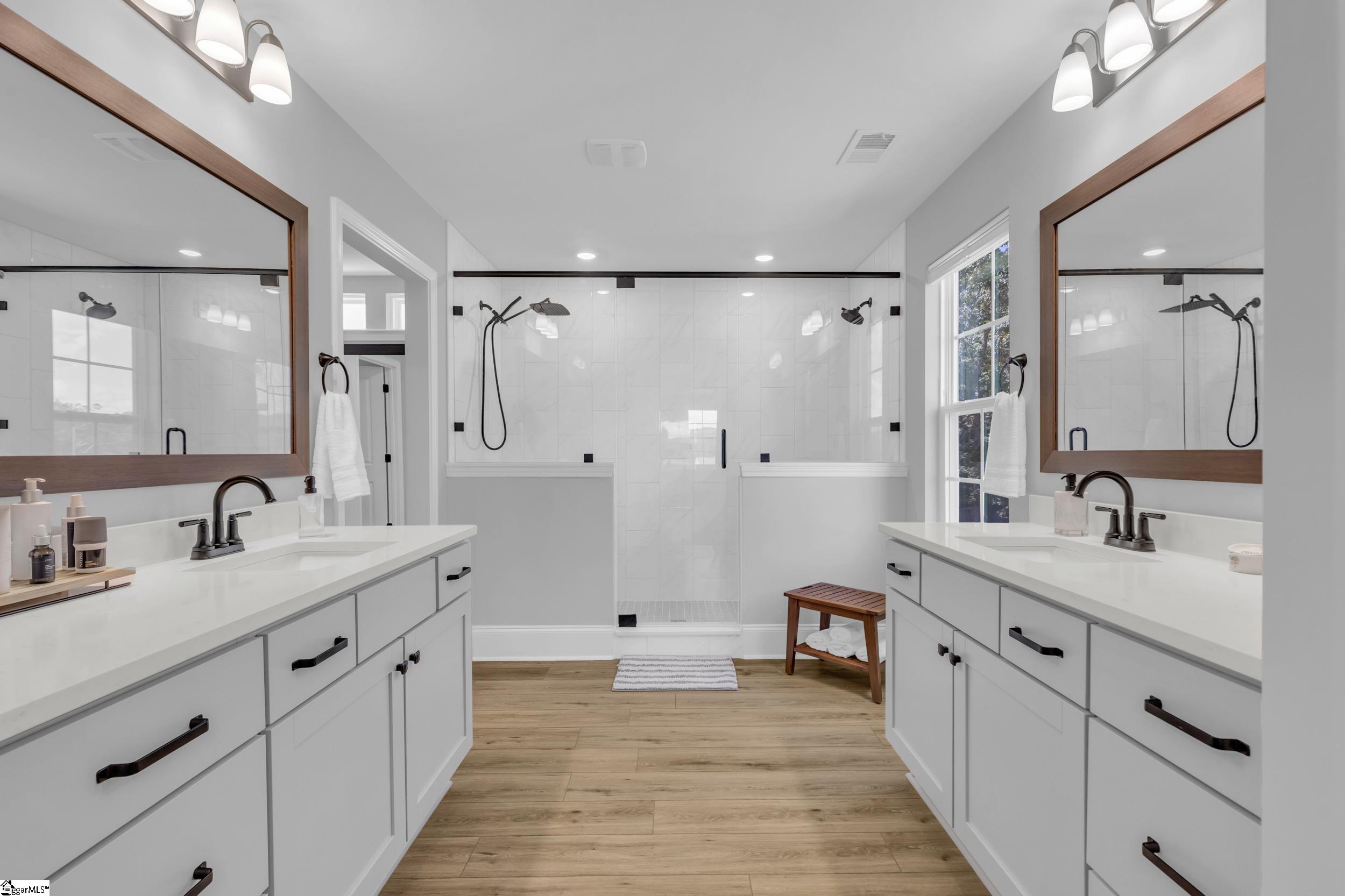 105 Fox den Court Easley, SC 29642