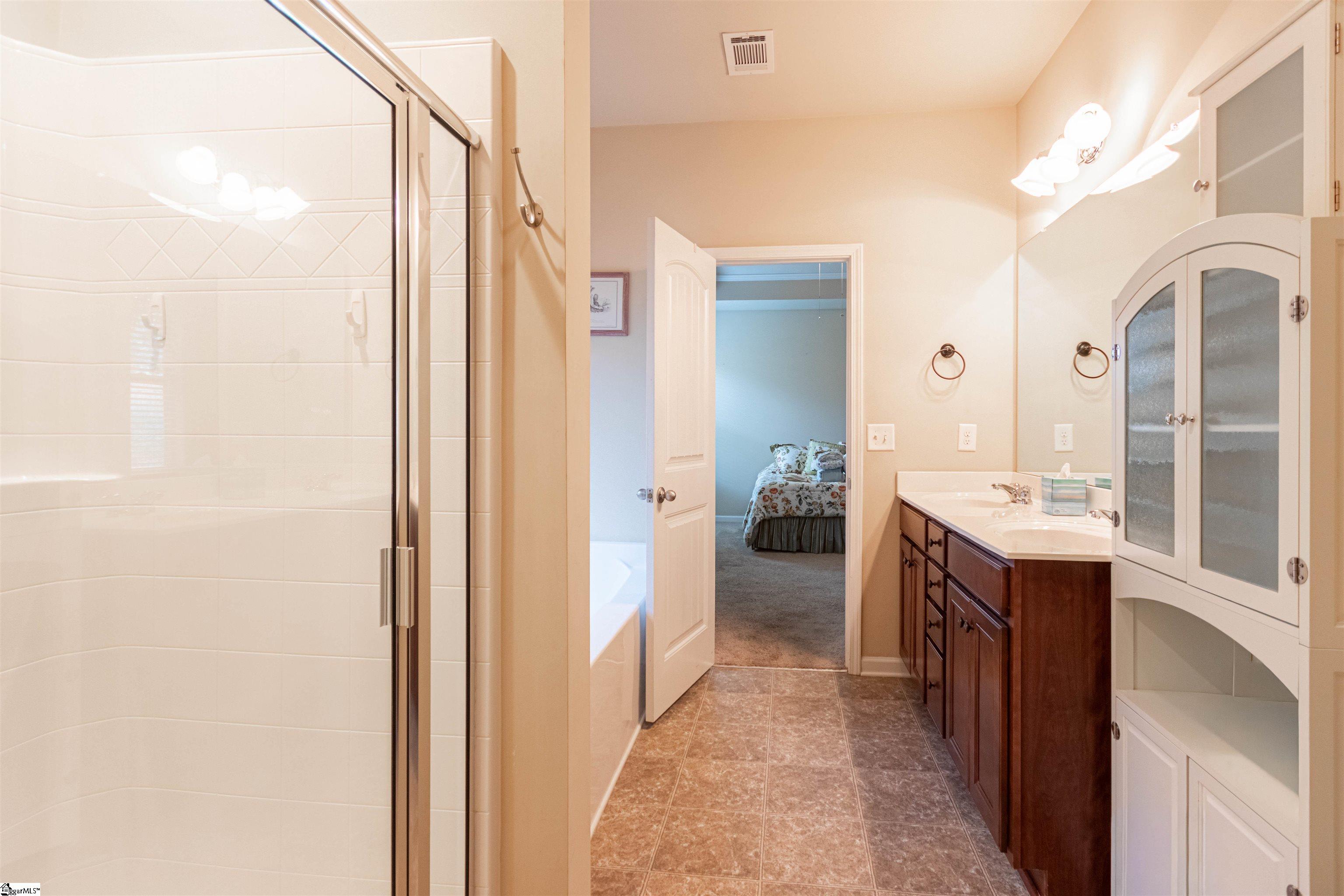 215 Reedy Springs Lane Greenville, SC 29605
