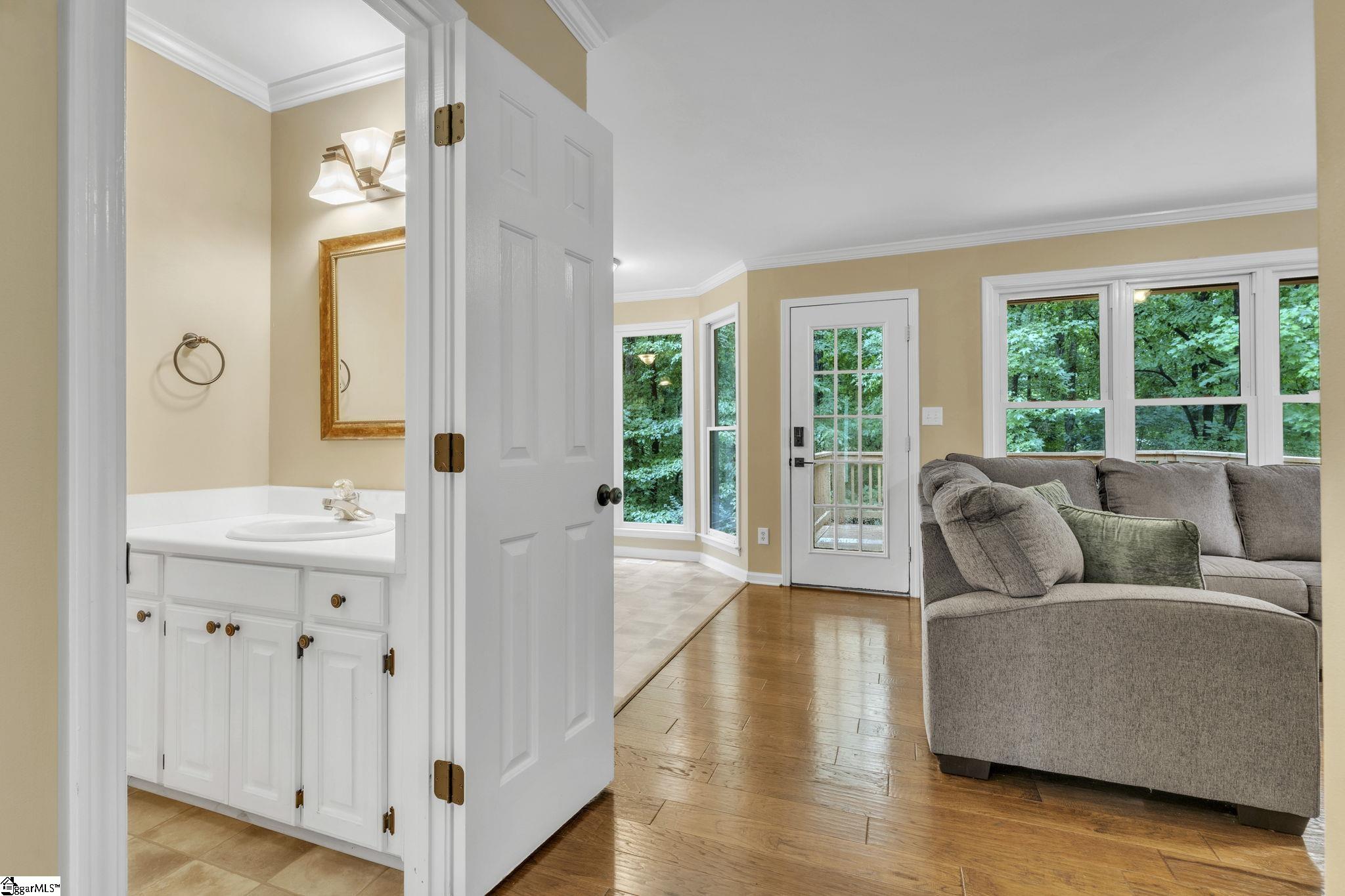 501 Foxhound Road Simpsonville, SC 29680